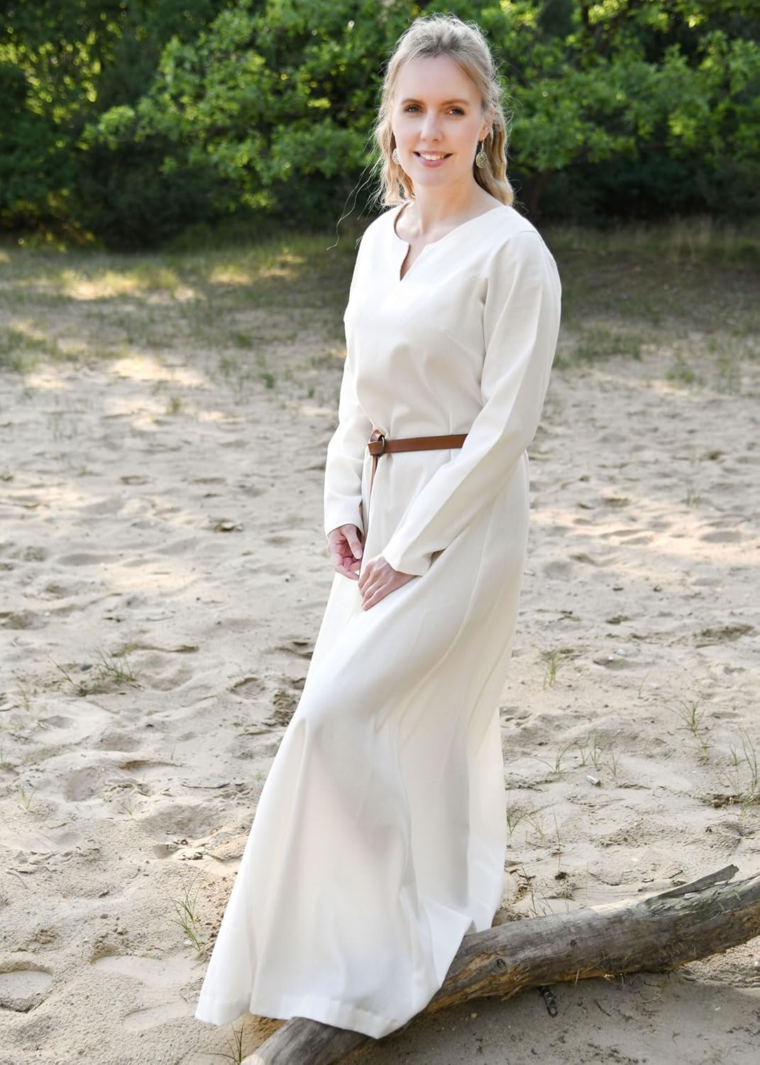 Battle-Merchant Milla Medieval Summer Dress for Women, Lightweight Viking Cotton Gown for LARP, Reenactment & Cosplay - Image 3