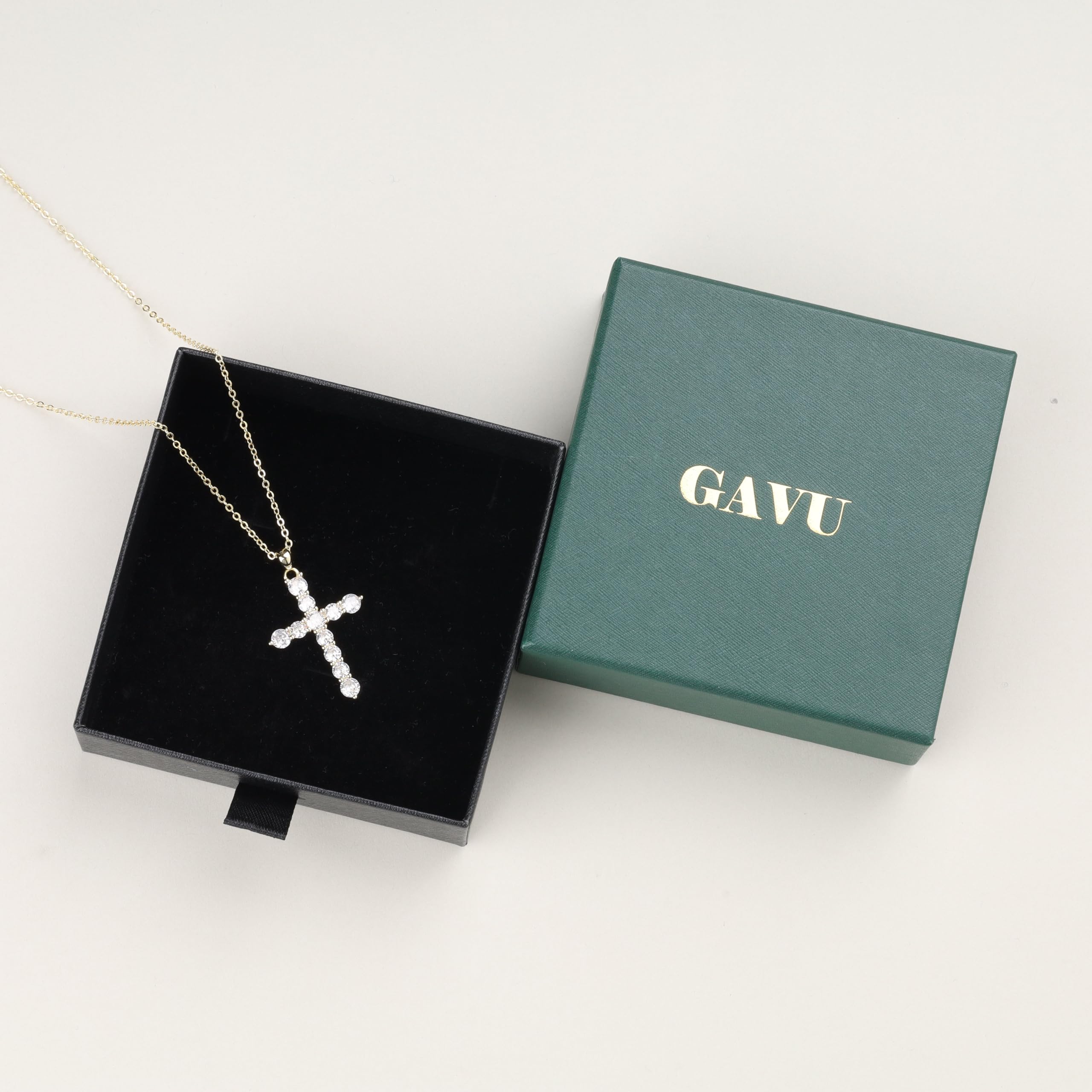 GAVU Collana Argento 925 da Donna con Ciondolo Croce di Diamanti di Zirconia Cubica, Collana Punto Luce da Donna con Crocifisso