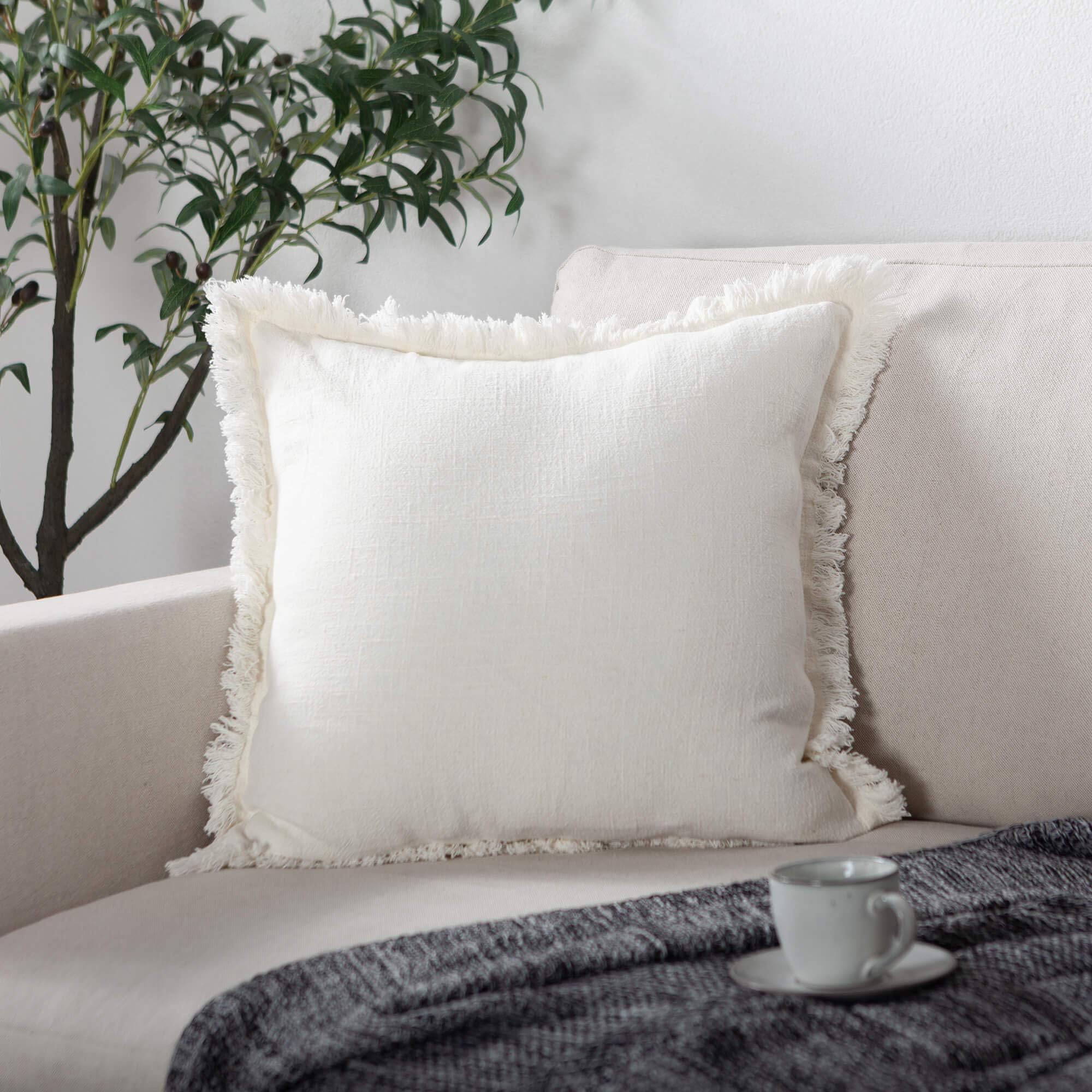 ATLINIA Linen Pillow Cover with Tassels 20 x 20 Off White Decorative Throw Pillow Cover for Couch Sofa Bed and Outdoor