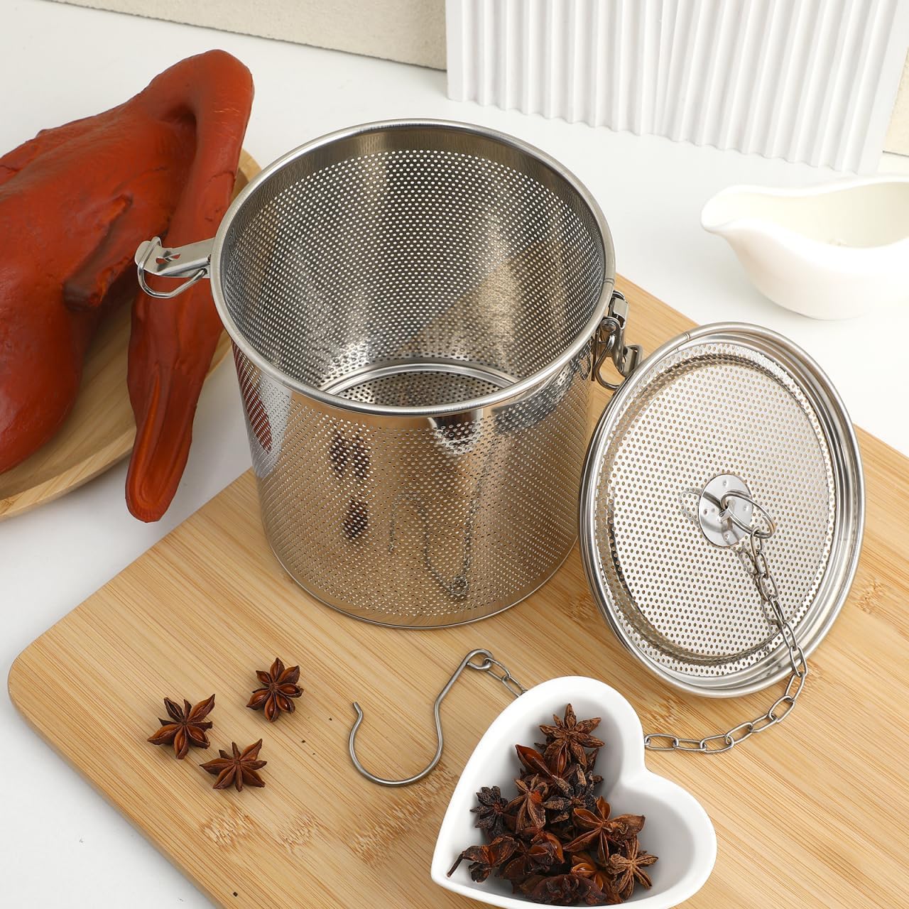 Bola de especias para cocinar, colador de condimentos, infusor de té de acero inoxidable 304, filtro de malla para hojas sueltas, sopa de té, gran capacidad y gancho de cadena extendido (16 x 16 x 16