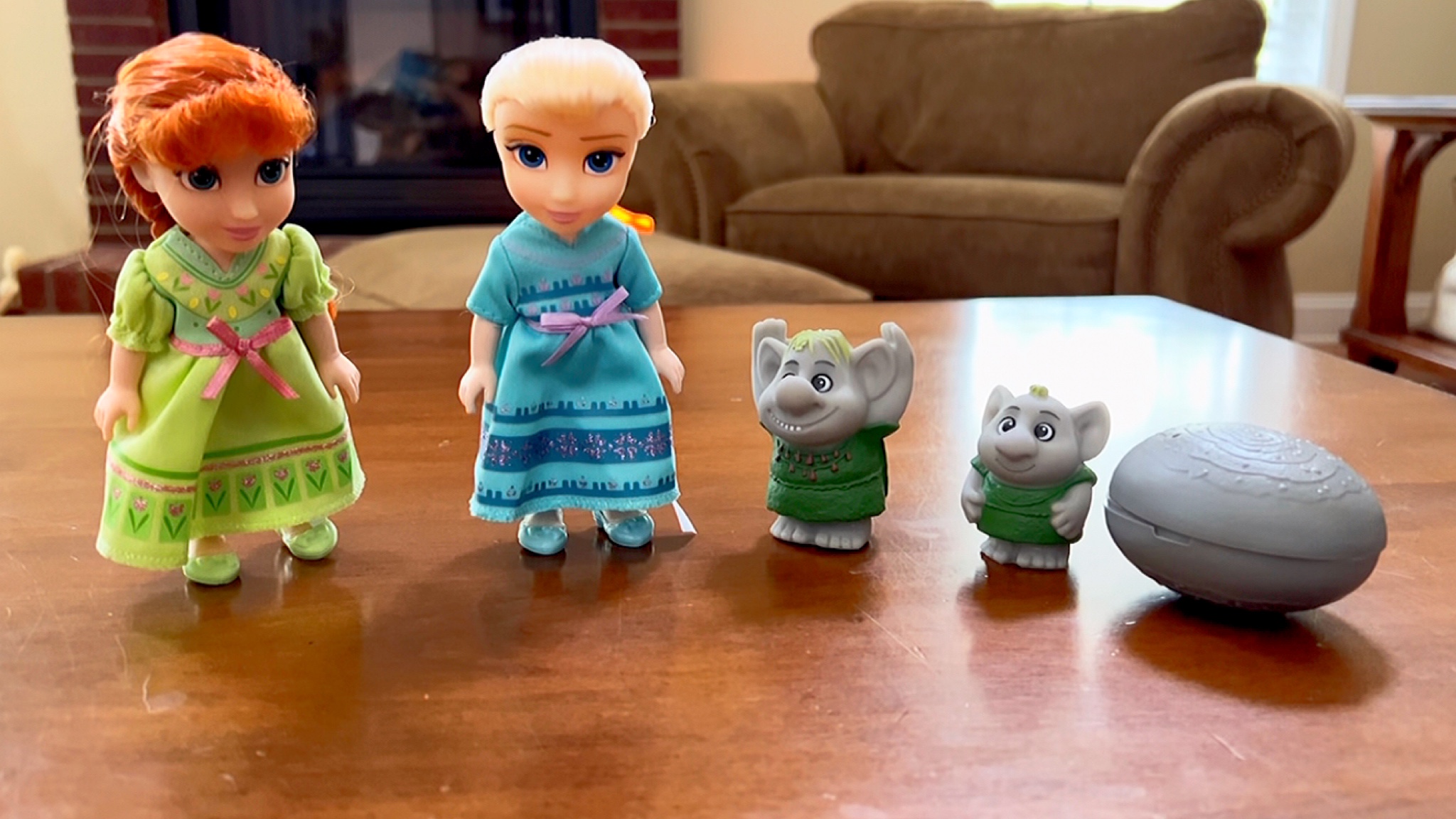 Watch REVIEW Disney Frozen Petite Anna & Elsa Dolls with Trolls on ...