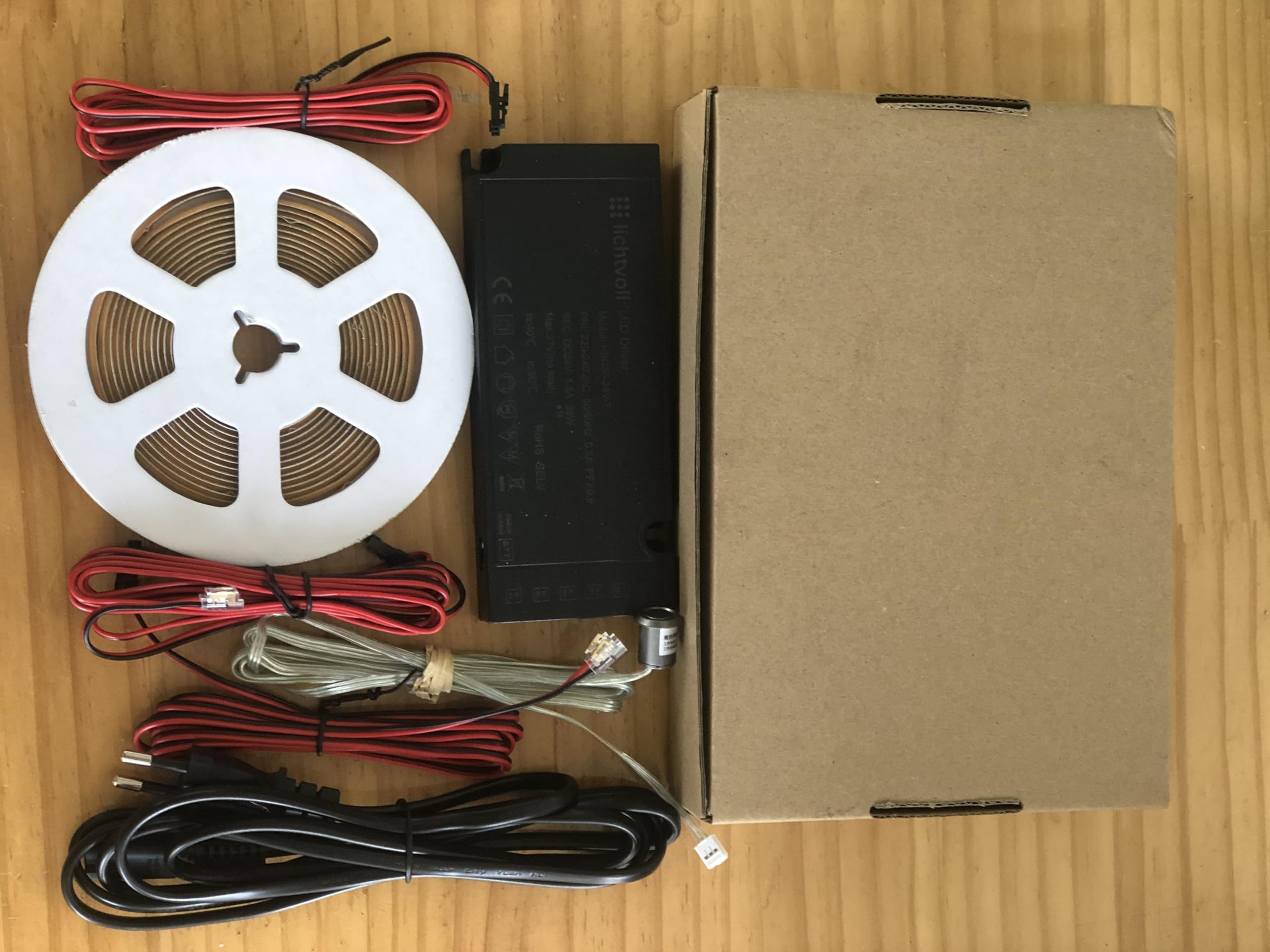 Taśma LED COB 5 m 480 LED/m / 3000 K LED Strip 5 m ciepła z dotykowym ściemniaczem i zasilaczem sieciowym 60 W, oświetlenie podszafkowe, taśma LED do paneli akustycznych, listwa