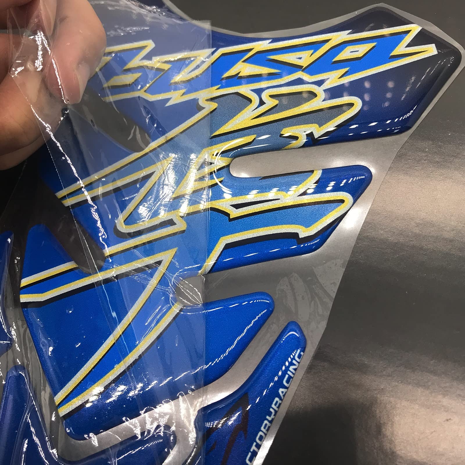 Adesivo Serbatoio Moto 3D Rilievo – Sticker Protettivo Per Suzuki Hayabusa GSX1300R – Emblema Refrattario Effetto Gel Lucido – Colore Rosso