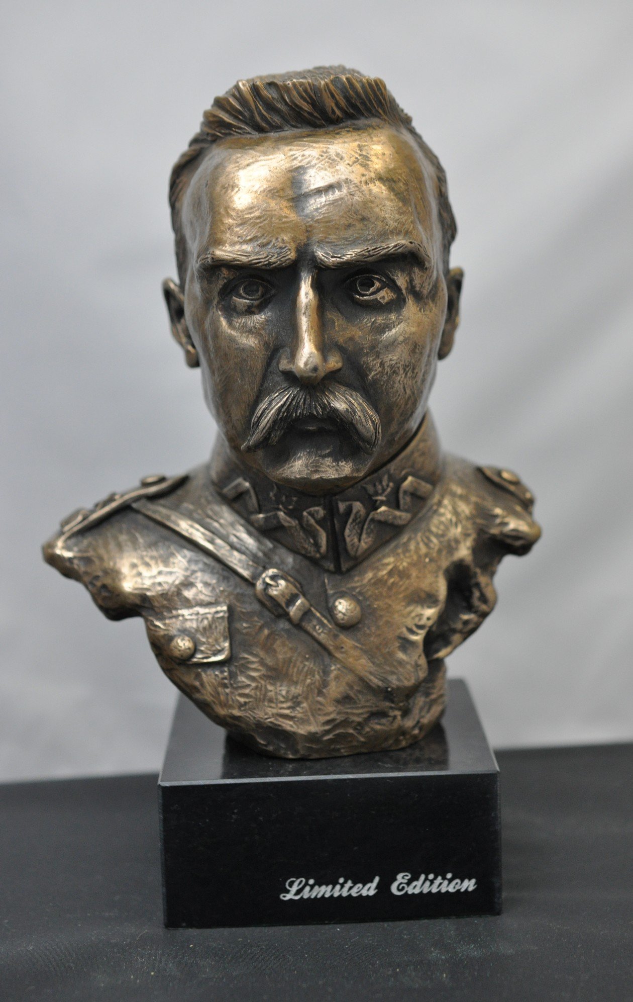Józef Piłsudski, figurka słynnych ludzi biust limitowana edycja ArtDog