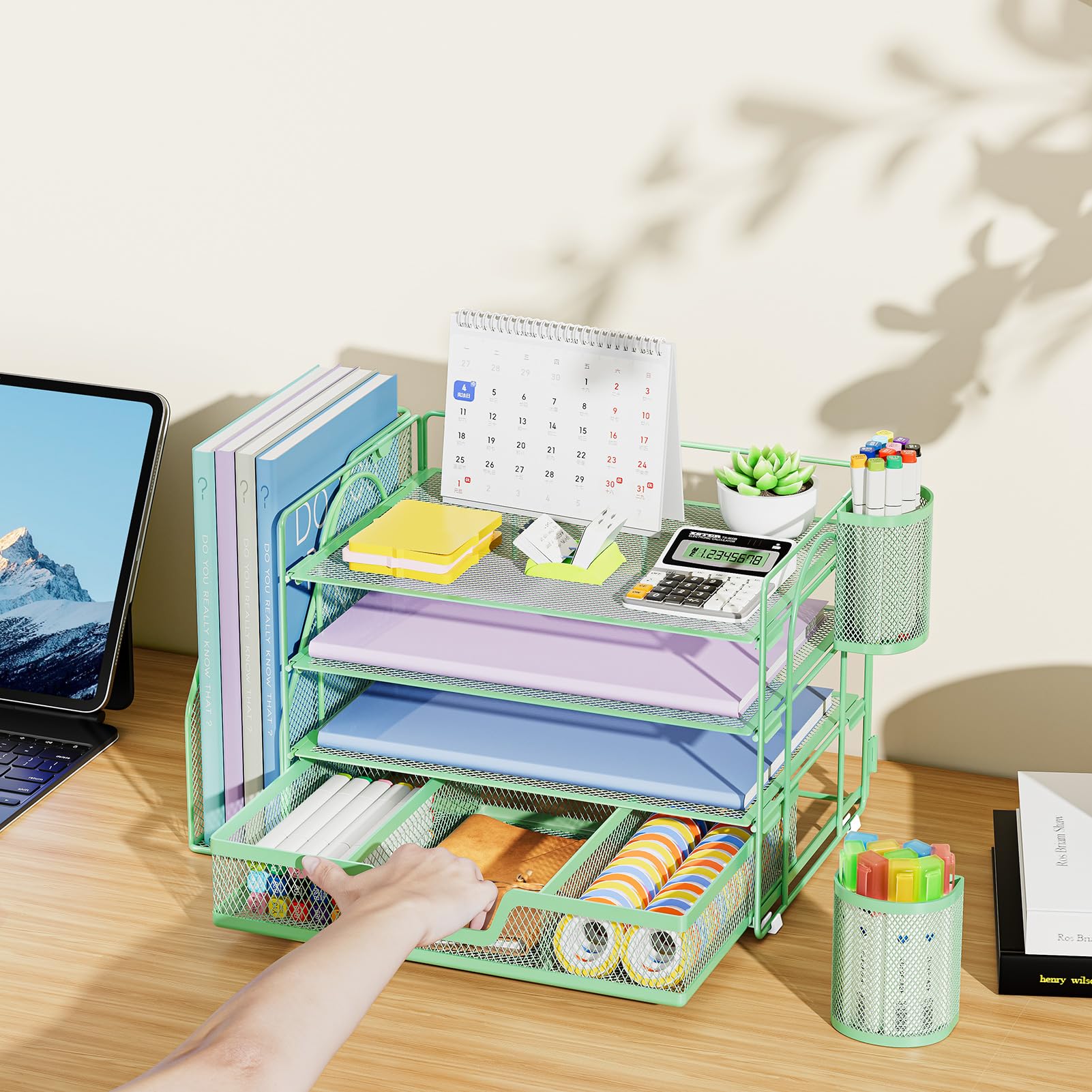 Marbrasse Organizer da scrivania e accessori, vassoio per lettere a 4 ripiani con porta documenti, accessori da scrivania e organizer per spazi di lavoro con cassetto e 2 portapenne (verde, 39,1 x