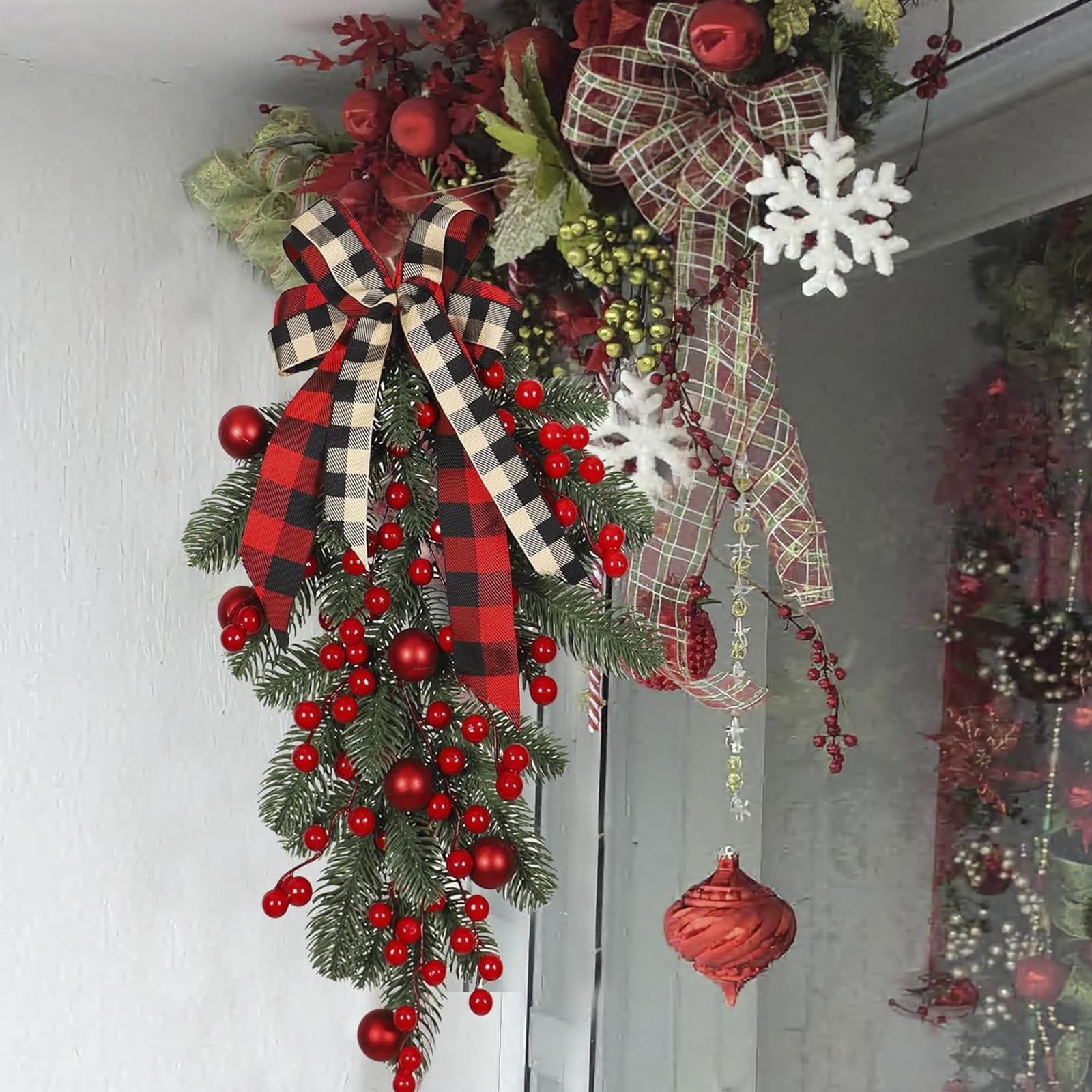 6-teiliges Set künstlichen Weihnachtskränzen und Weihnachtsgirlanden, 1,6 m Tannengirlande für Kamin, winterliche Weihnachtsdeko für Treppen,Tische,Verandas,Türen,drinnen,draußen,Hause