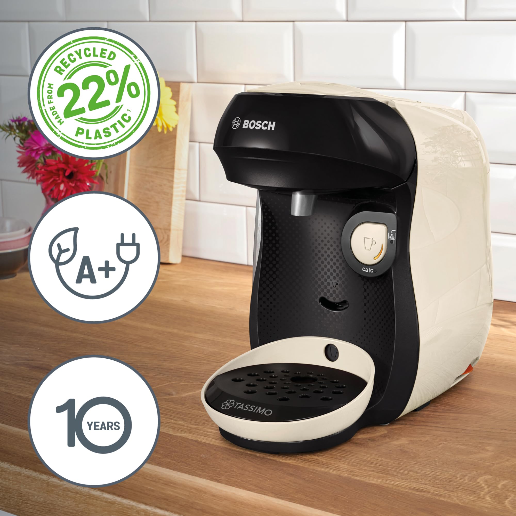 Bosch Tassimo happy friendly Kapselmaschine TAS107E, über 70 Getränke, geeignet für alle Tassen, Abschaltautomatik, nachhaltig, perfekt dosiert, platzsparend, 1400 W, creme/schwarz