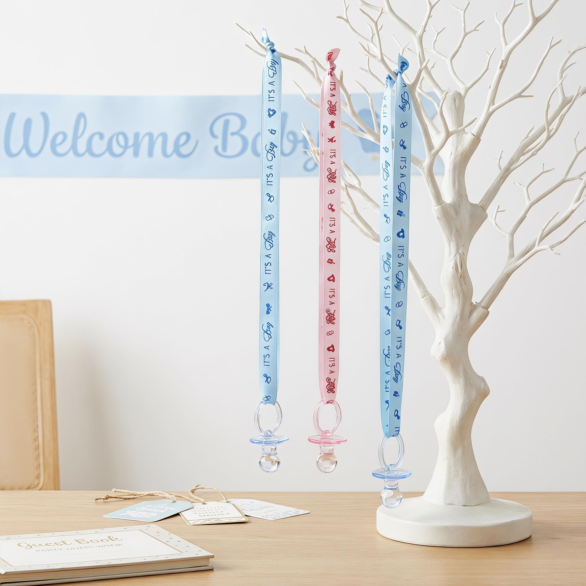 Lurrose Collana con 36 ciucci per baby shower - Bomboniere per feste con ciucci in acrilico - Collana con ciondoli in plastica per decorazioni da tavolo per baby shower, rosa, blu