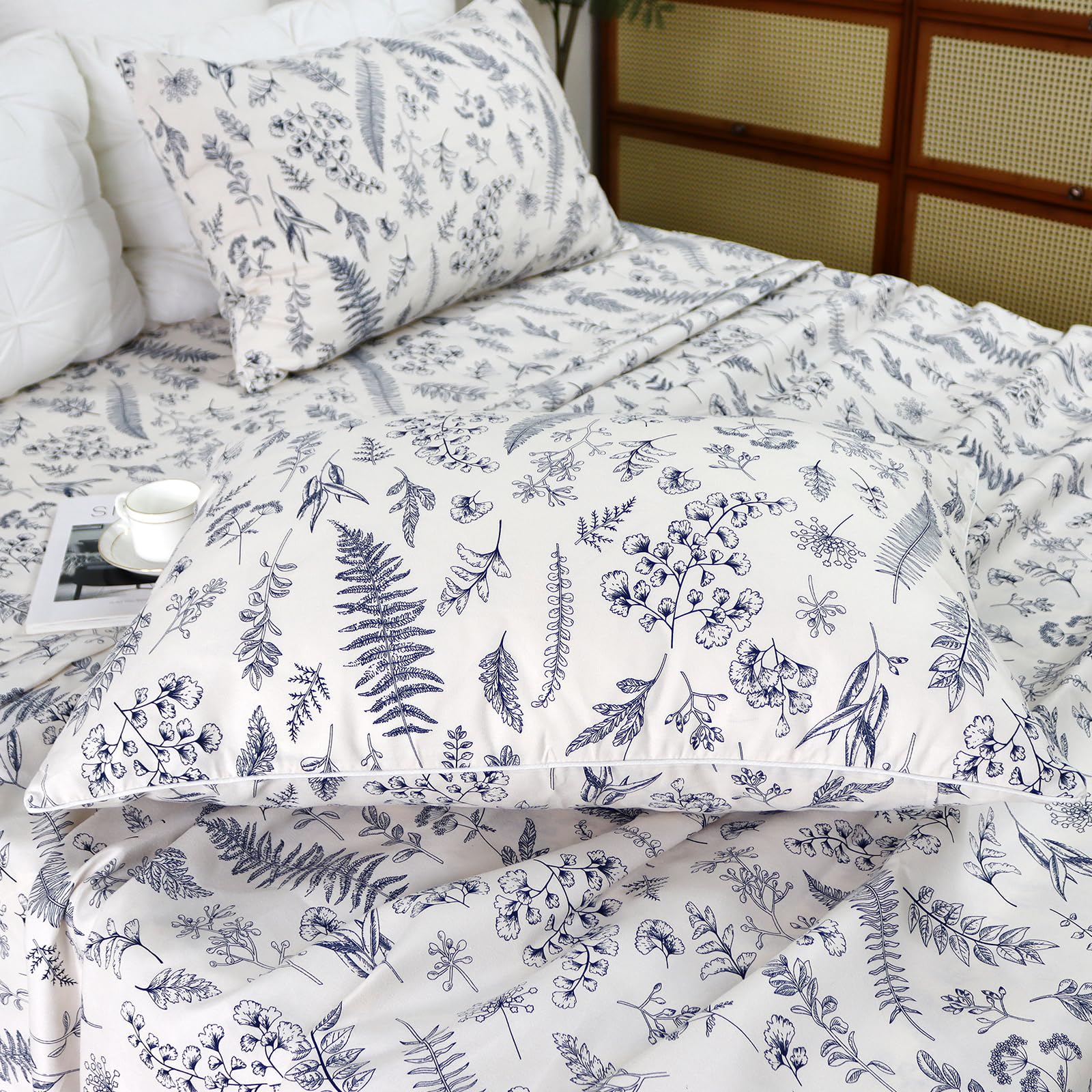 Usfivefam Floral Sheet Set King, 4Pcs Blue Flower Leaves Printed Sheet Botanical Luxury Garden Style Pattern Sheets with 17.5" Deep Pocket, Vintage Shabby Soft Toile Sheet for Girls Bedding โ image 1