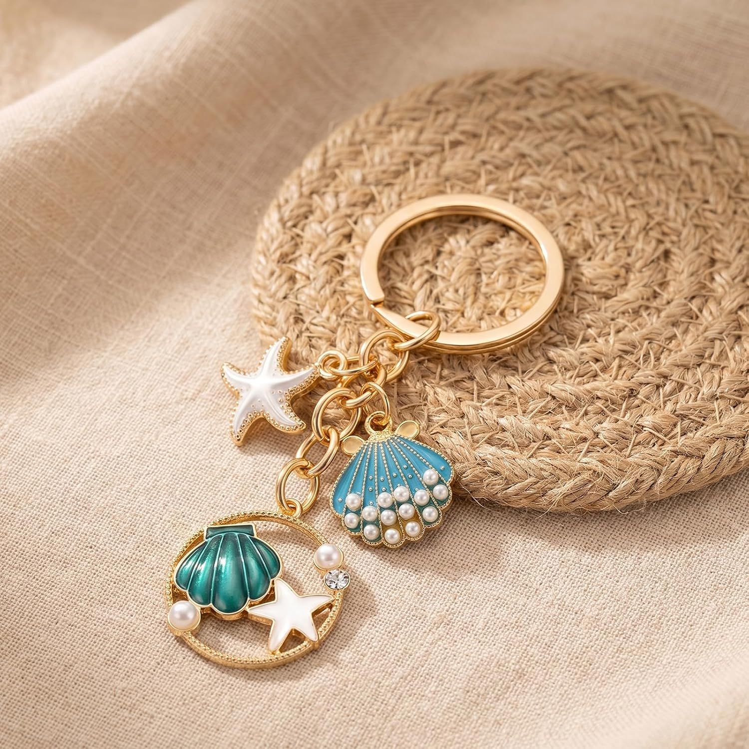 1PCS Ocean Beach Keychain, Durable & Lightweight Bag Charm Keychain with Blue Starfish Shell Pendant for Purse Backpack Summer Gift