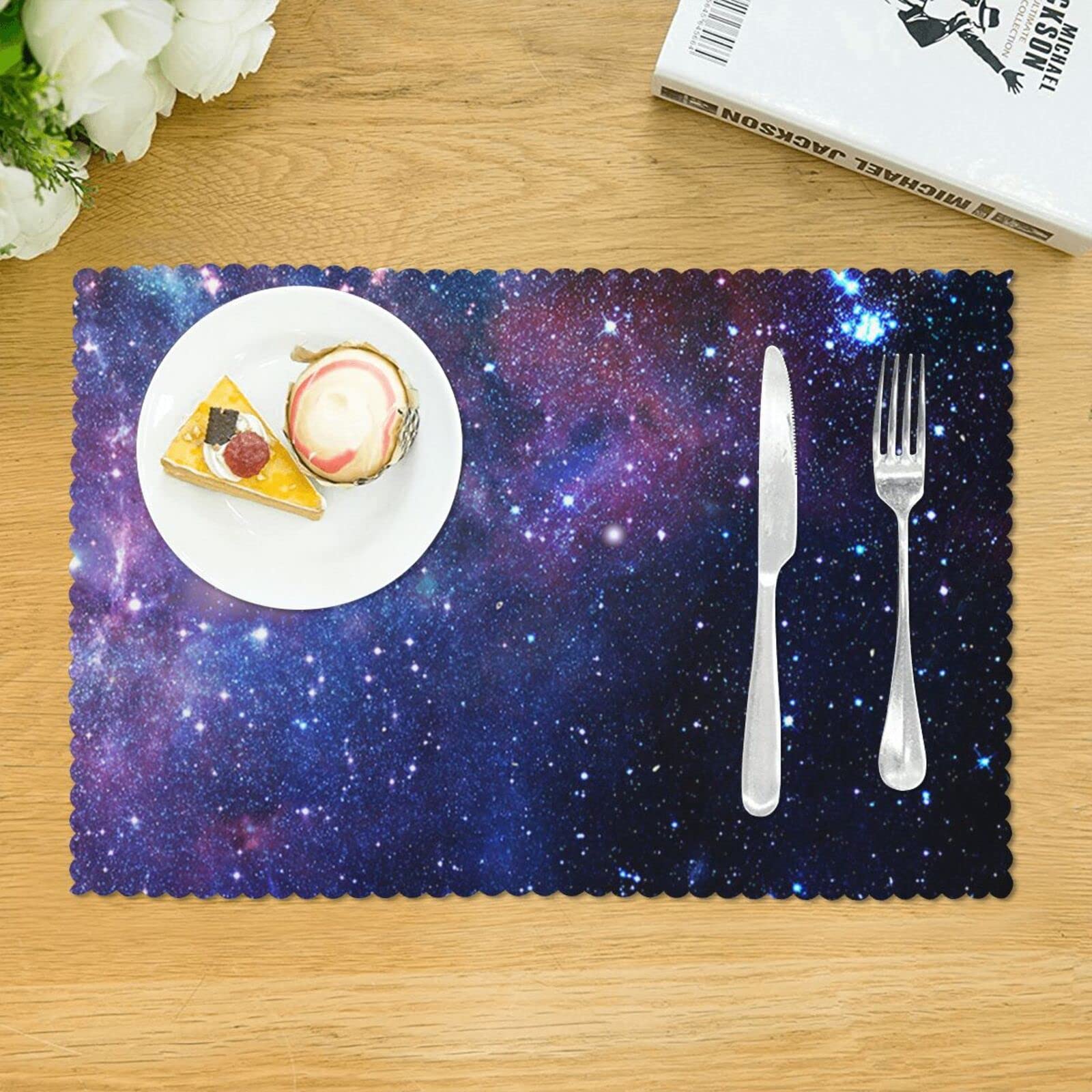 Lichtschwert Platzsets, 4er-Set – 30,5x45,7 Cm, Blau-rote Galaxie-Optik Für Drinnen & Draußen