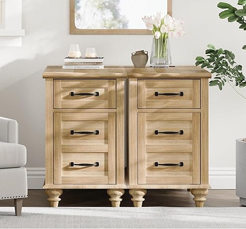 WAMPAT Juego de 2 mesas auxiliares con estación de carga, mesa auxiliar de sofá de madera clara con cajón y armario de almacenamiento, mesita de