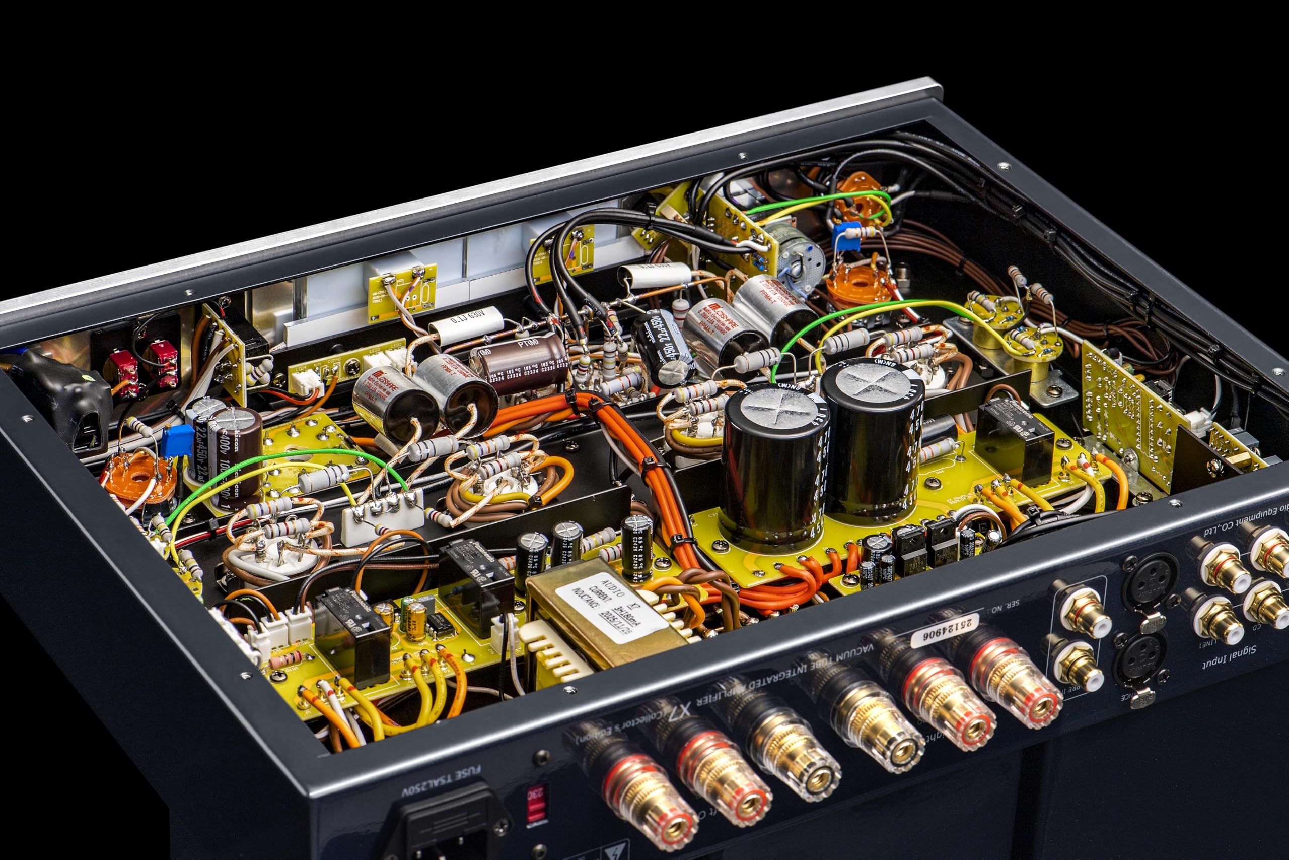 X7 Push-Pull-Vakuum-Röhrenvollverstärker, MM-Phono-Verstärker, XLR Eingang, Ausgangsleistung 2x25W oder 2x45W, mit Fernbedienung, AC115 oder AC230 umschaltbar