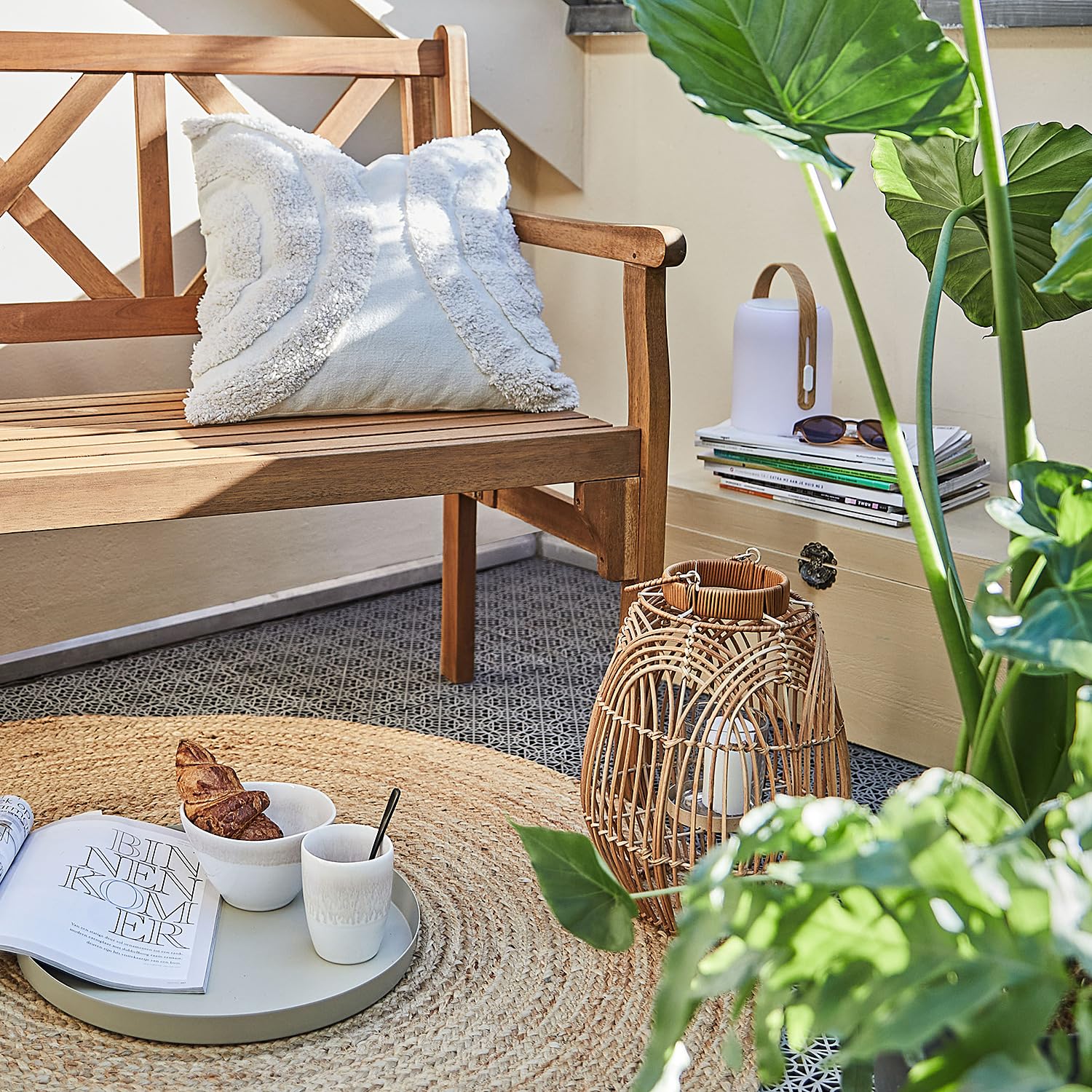 BUTLERS Laterne 29x29x46 cm Rattan - Peaceful Home - | Farbe Braun - Windlicht für Flur & Badezimmer - handgeflochten