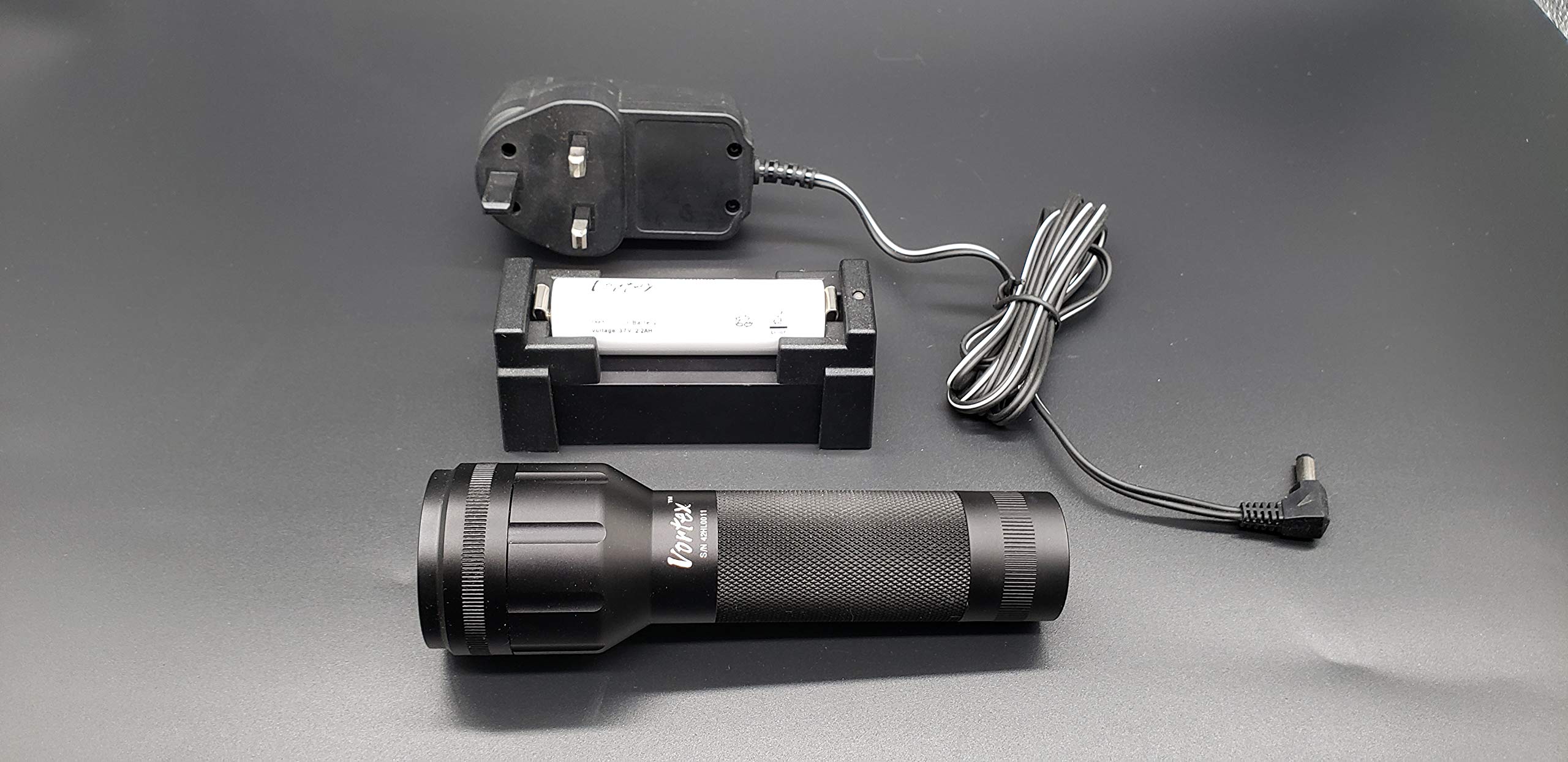 Vortex TCR-A taktyczna ładowalna ręczna funkcja taktyczna stacja ładująca LED aluminiowa latarka