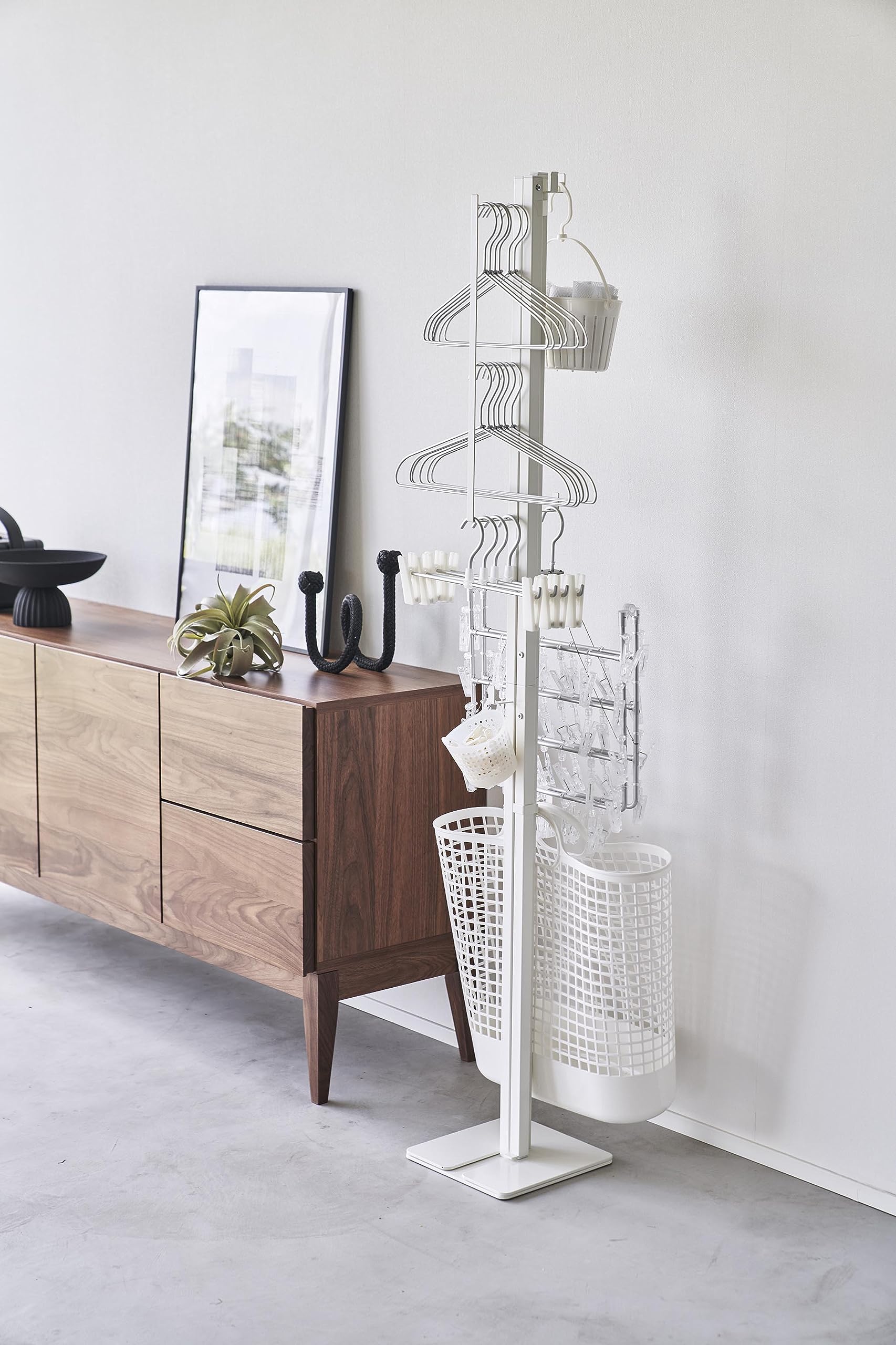 山崎実業 Yamazaki 折り畳み 室内物干し ホワイト 洗濯物干し 6619 Amazon.co.jp : tower 折り畳み室内物干し タワー 山崎 実業 ホワイト