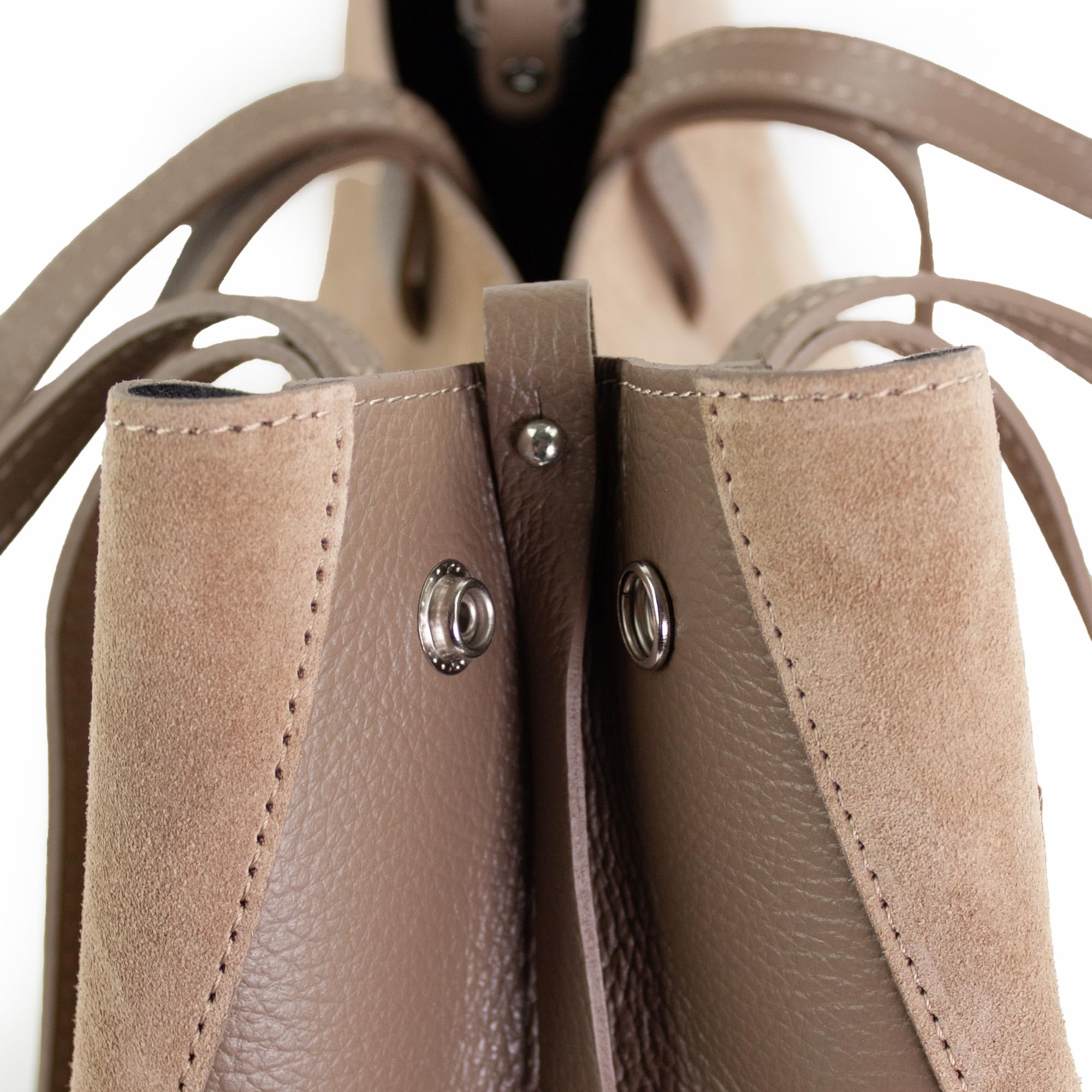Wildleder Handtasche, Velours Umhängetasche mit verstellbarem Schultergurt, Schultertasche trapezförmig Leder & Wildleder mix