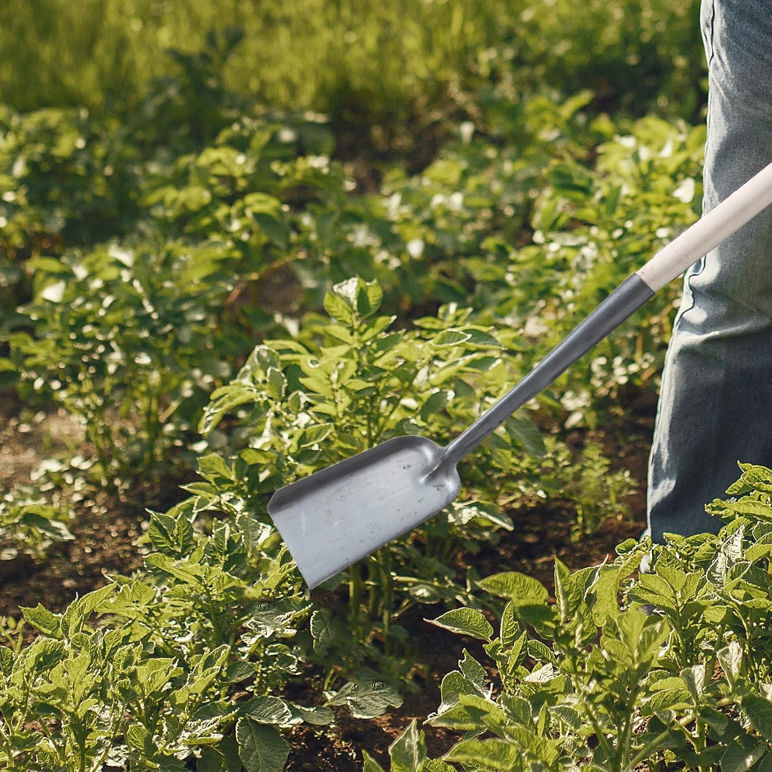 2pcs Long-Handled Fire Shovel and Ash Scoop Set, Compact Dark Cast Iron Fireplace Tool for Wood Stove Ash Removal and Fire Pit Cleaning