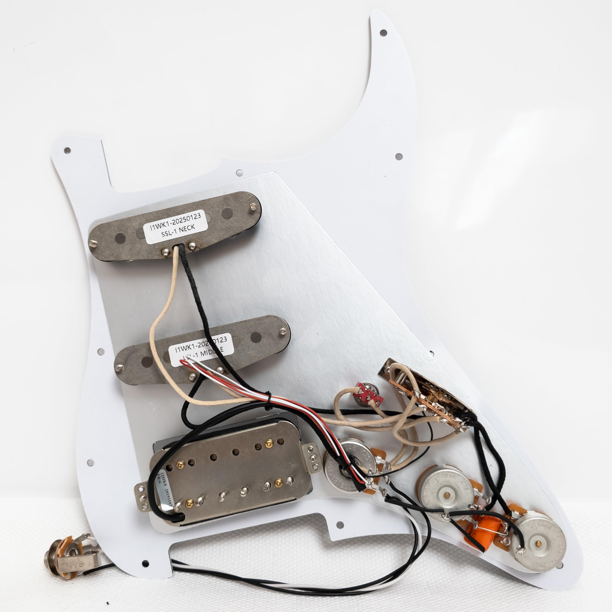SSH - Juego de pastillas precableadas para guitarra eléctrica Fender Strat, con bobina única Alnico V y pastillas Humbucker, ollas de eje de cobre, conjunto de arnés de cableado de alta salida