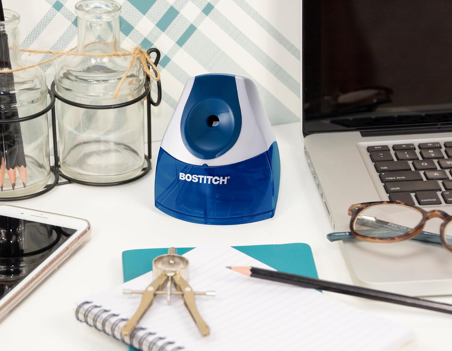Bostitch Office EZ Squeeze 3-Hole Punch, 20 Sheet Capacity and Personal Electric Pencil Sharpener, Powerful Stall-Free Motor, 7yr Warranty