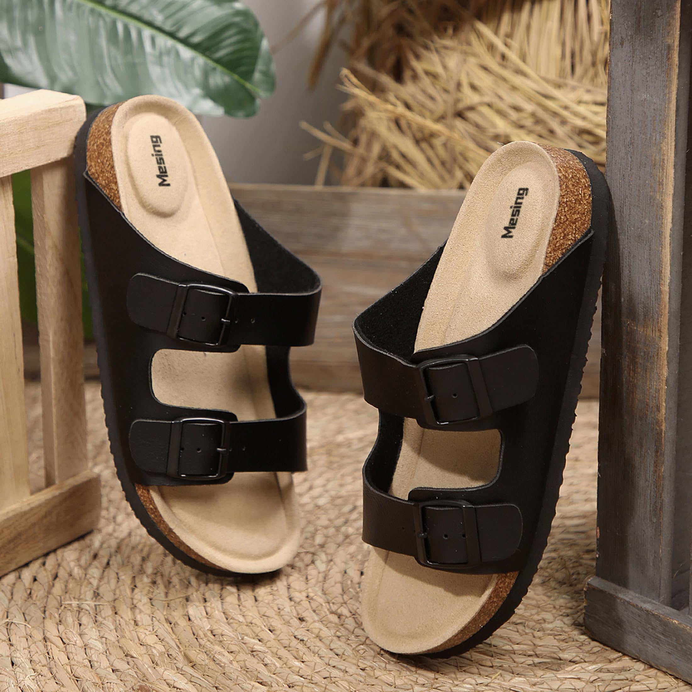 Mesing Mules Sandales Femme Homme Été Plates Boucle Bout Ouvert Nu-pieds Confortable Cuir Suédé Pantoufles en Liège