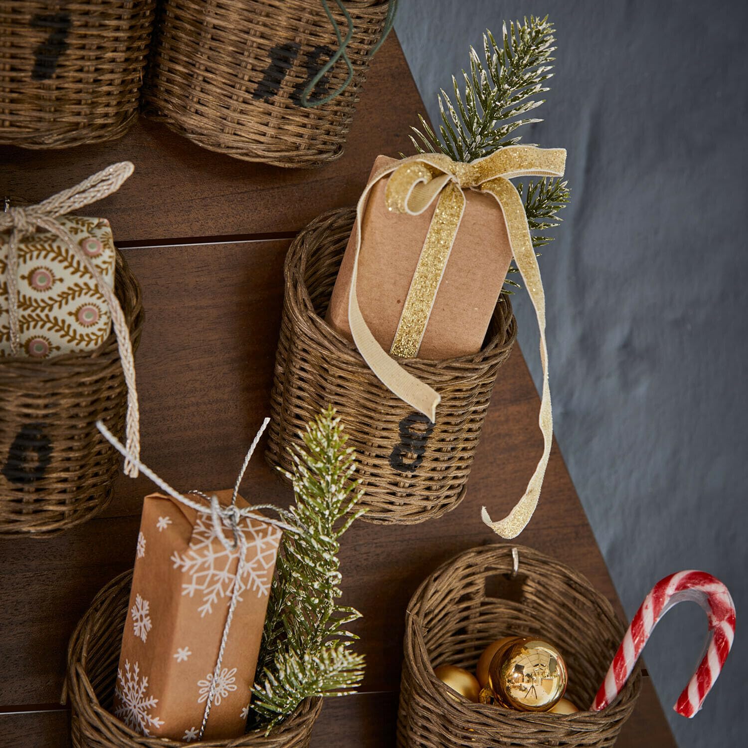 Loberon Adventskalender Veldaen, braun