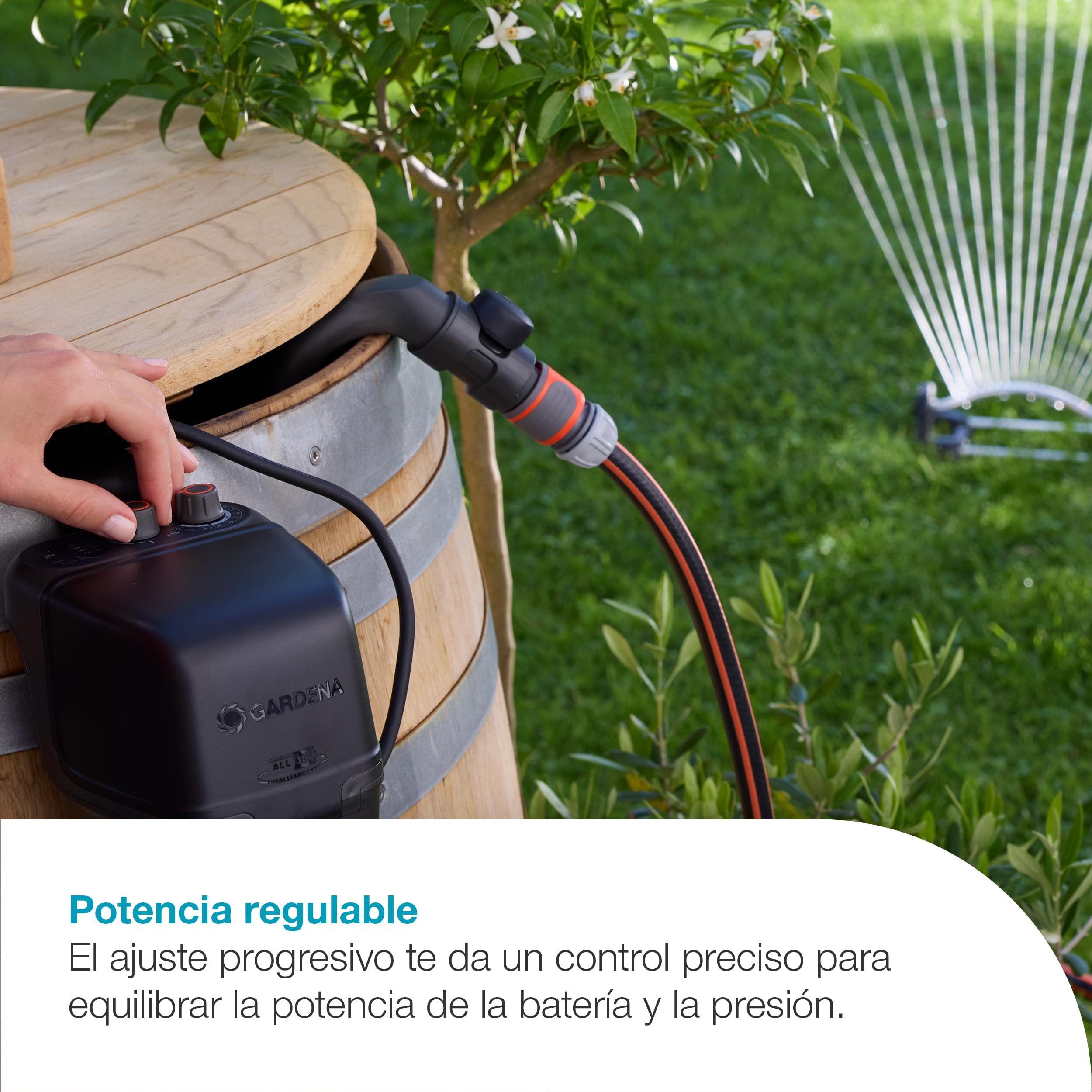 Gardena Bomba de depósito de agua de lluvia con batería 2400 Comfort Automatic 18V P4A Set listo para usar: Bomba automática de agua, Control de riego programado, Función temporizadora (14605-20)