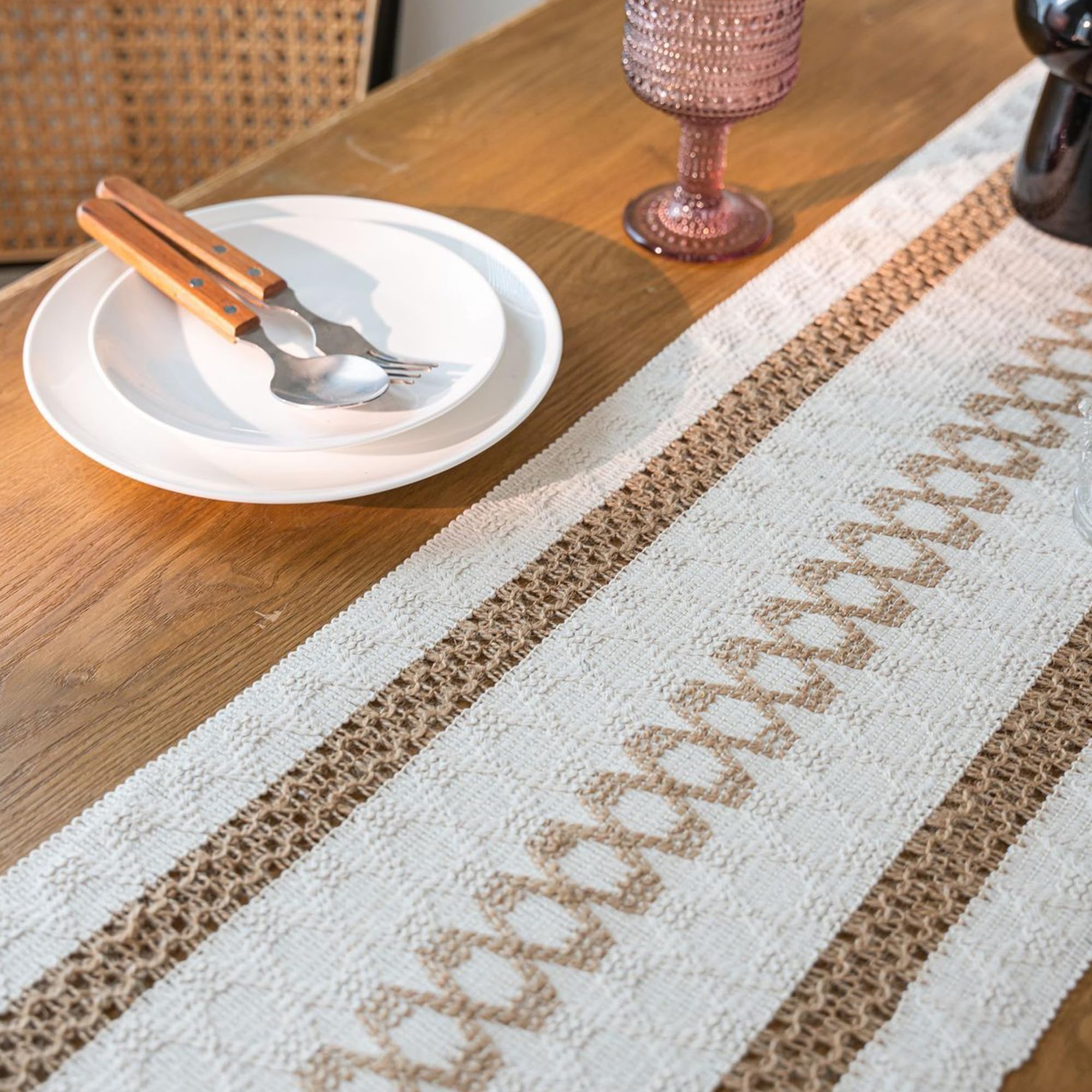 Chemin de table Boho 30 x 350 cm - En coton et lin - Avec pompons - Rustique creux - En macramé - Dentelle au crochet - Décoration de table de mariage - Pour cuisine, salle à manger