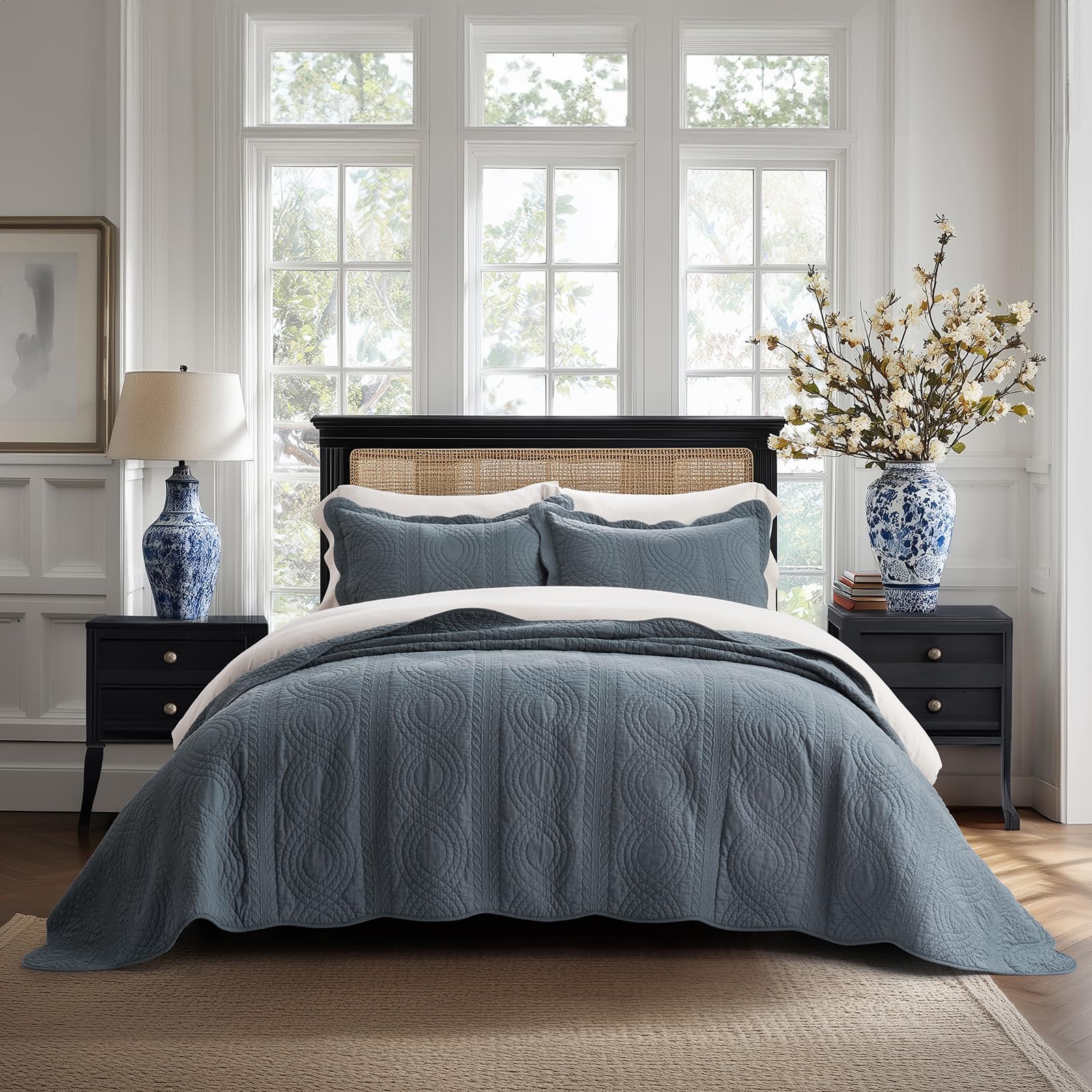 Photo 1 of EVERGRACEHOME 100% Cotton Scallop Quilt Set, King Size 3 Piece Set – Lightweight Bedspread with 2 Shams, Soft Prewashed Matelasse Coverlet for Cozy and Elegant Bedding, Stormy Blue