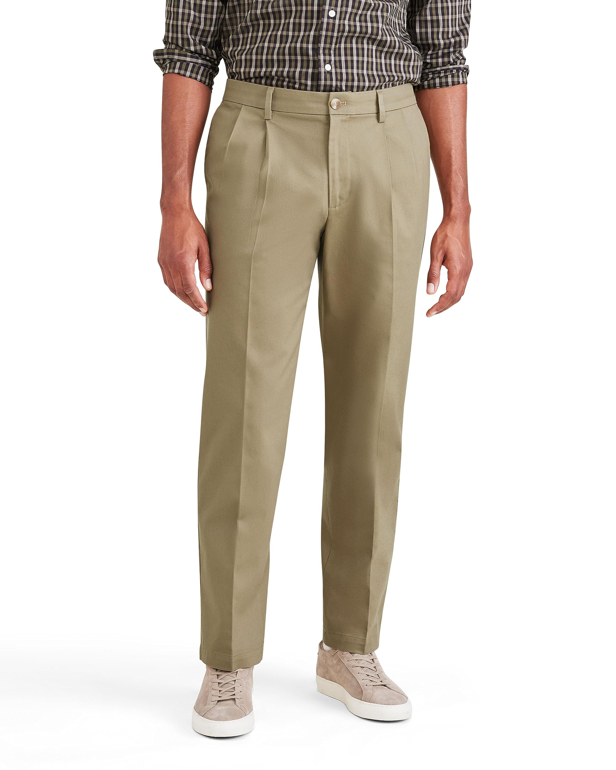 Classic Fit Signature Iron Free Khaki with Stain Defender Pants - Pleated (Regular and Big & Tall)