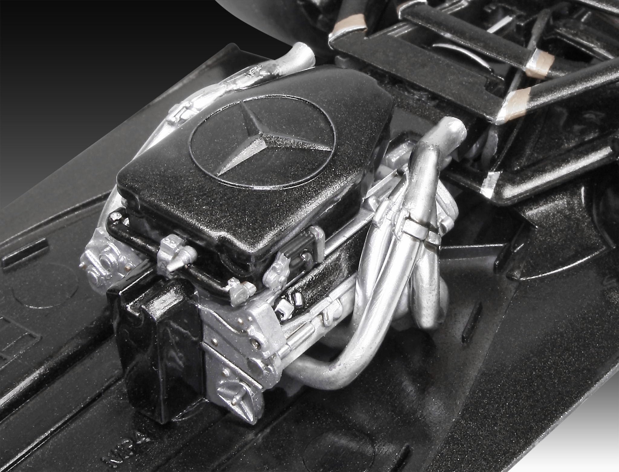 Revell Modellbau Model Set McLaren Mercedes MP4-25 Lewis Hamilton