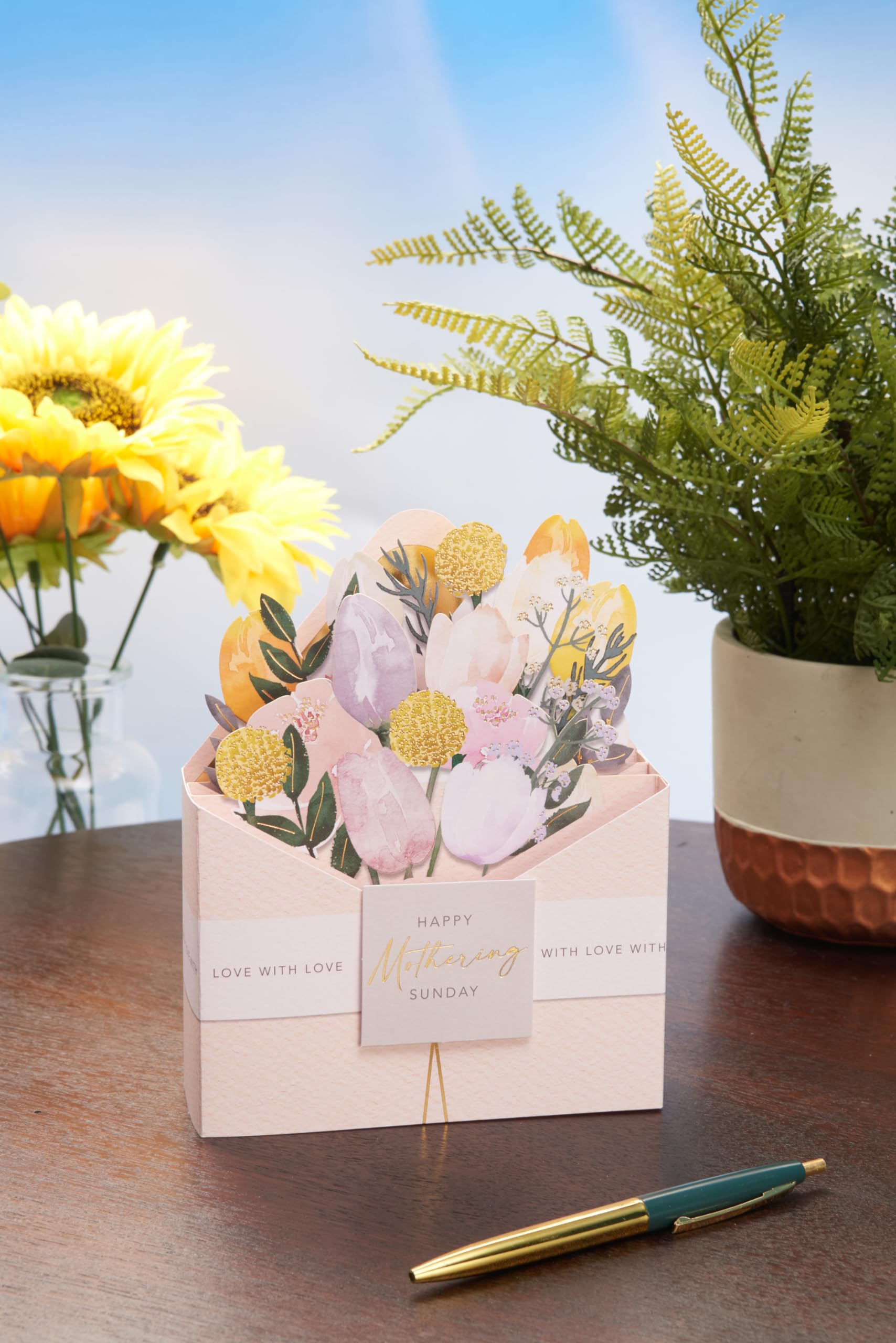 UK Greetings Geburtstagskarte Für Mama – Pop-Up Flower Shop Design, 14,6 X 22,5 Cm, Mit Umschlag