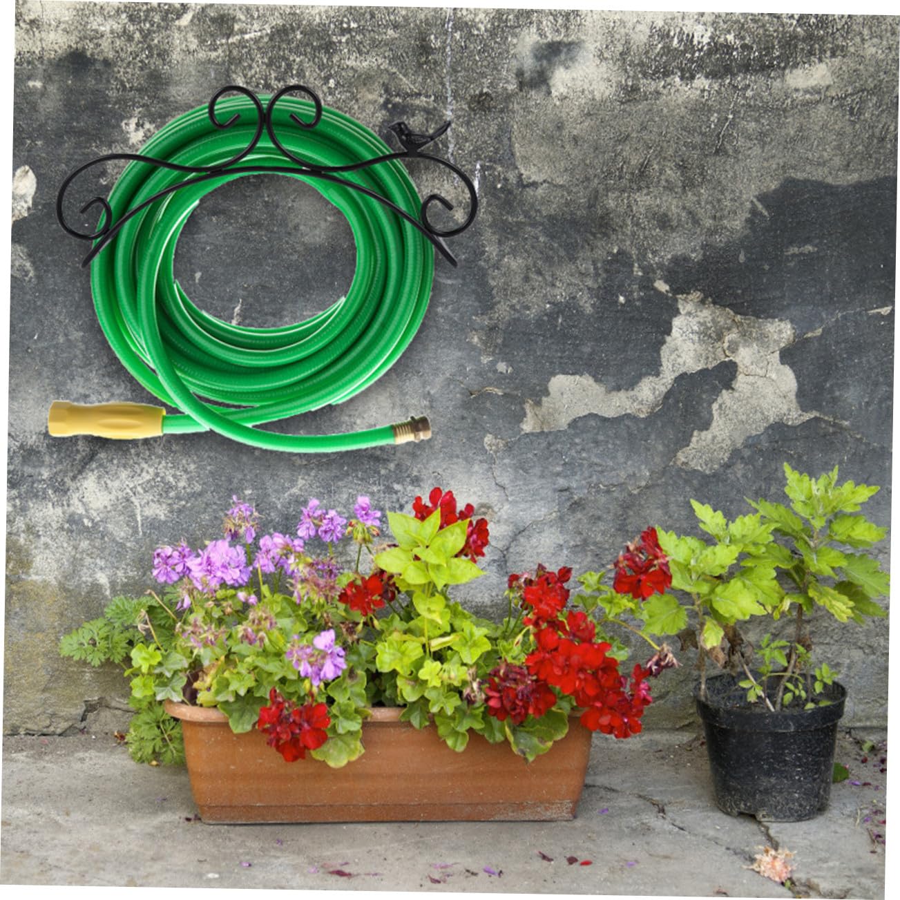 Antiker Gartenschlauchhalter Schwarz aus Eisen zur Wandmontage