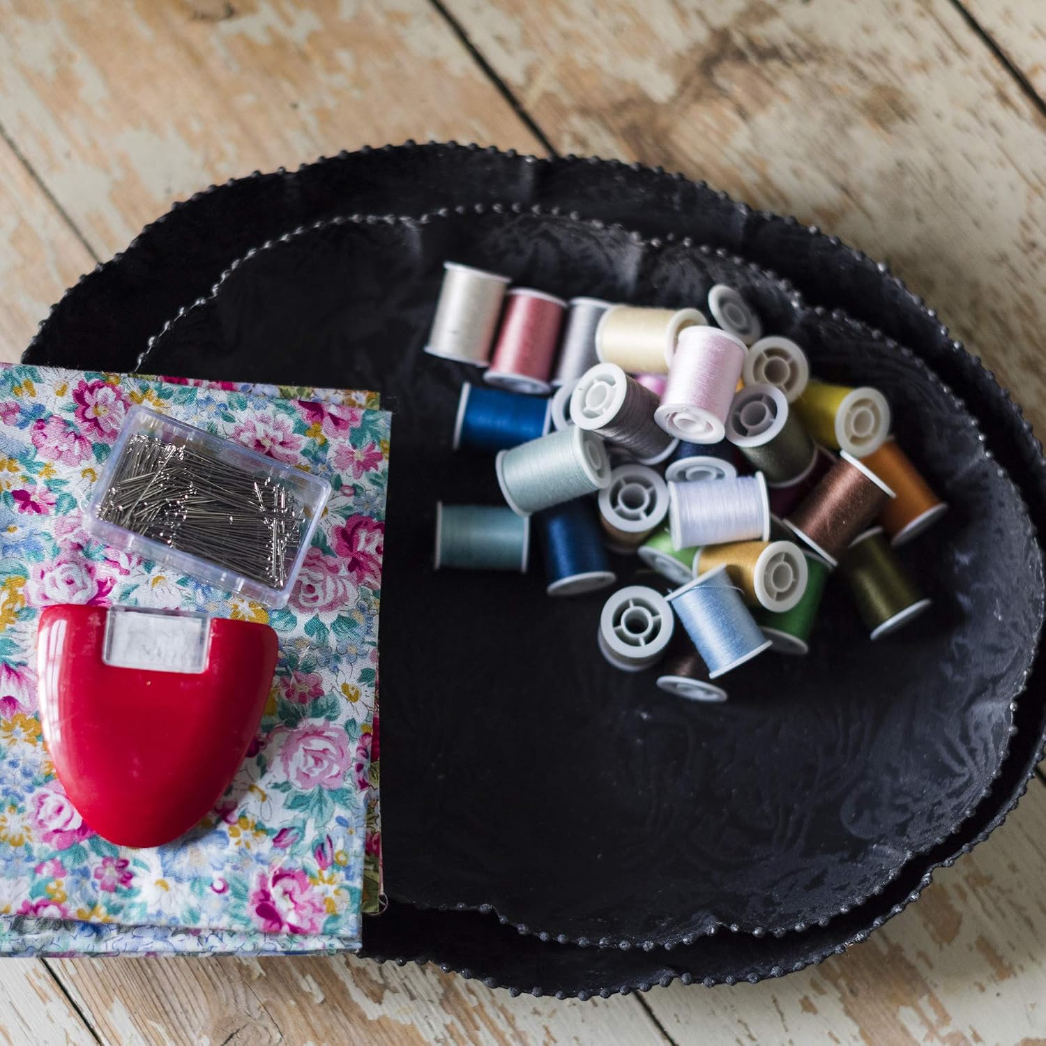 KORBOND Sewing Polyester Threads Set - 30 Colors - 50 Yards per Spool - Suitable for Hand and Machine Sewing