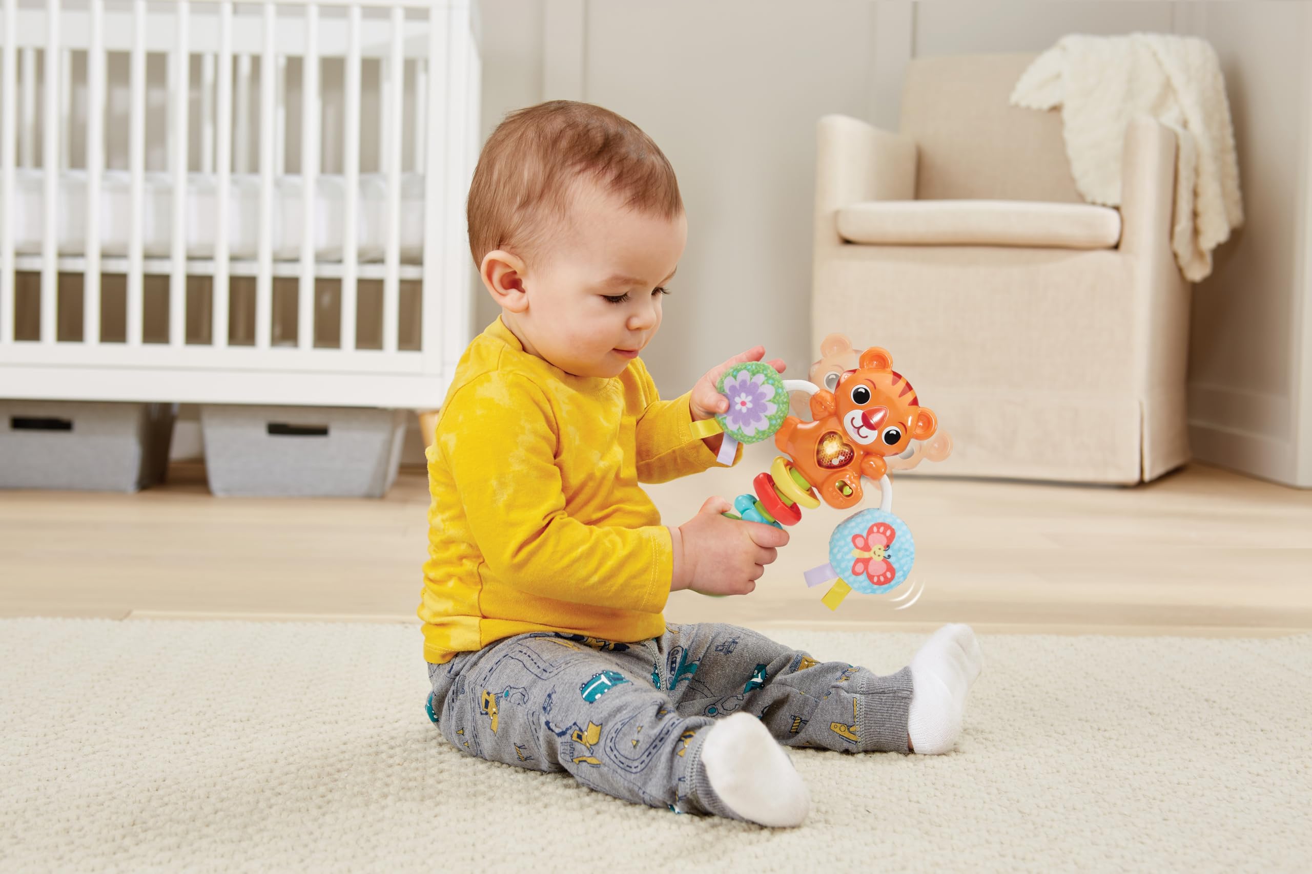 VTech Baby Rattle & Roar Tiger, Interactive Baby Toy, Rattle Toy with Bright Colours - Image 3