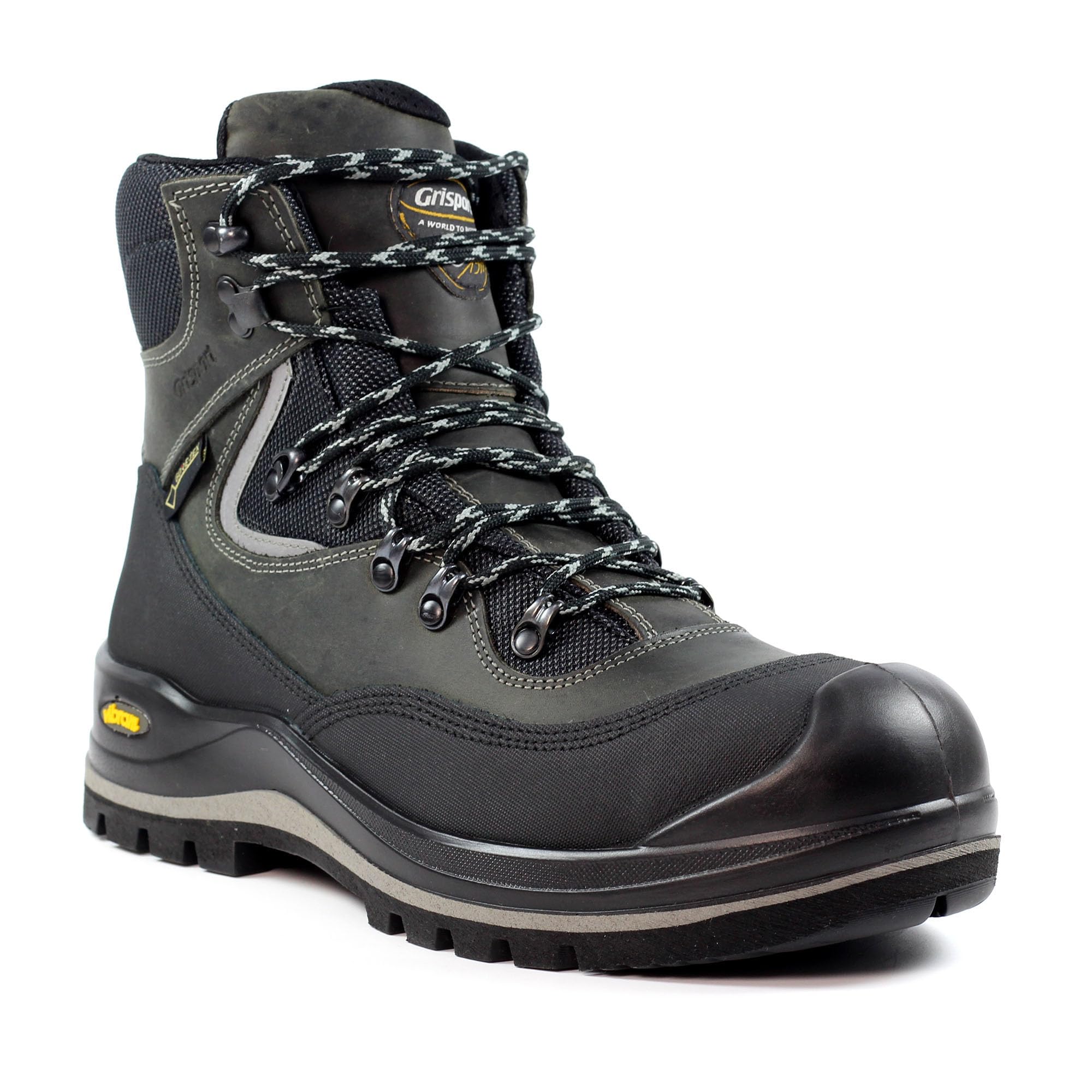 UK Shoe Size: UK 10 / EU 44