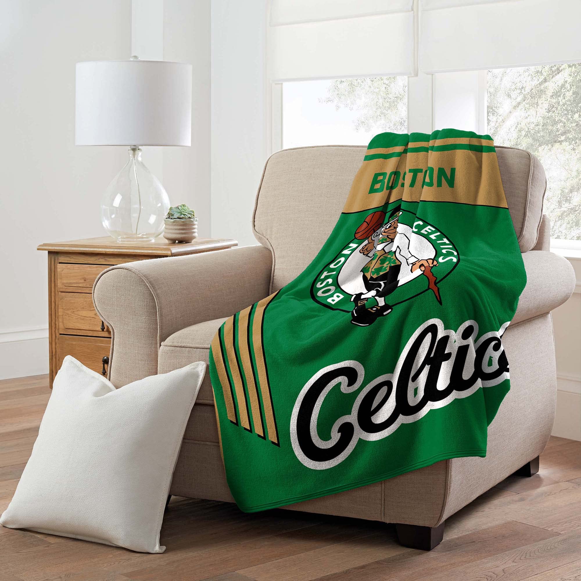 Boston Celtics NBA Officially Licensed 46″×60″ Microfiber Throw Blanket – All Team Logos & Colors – Cozy Game Day Throw for Fans, Living Room, Couch & Dorm