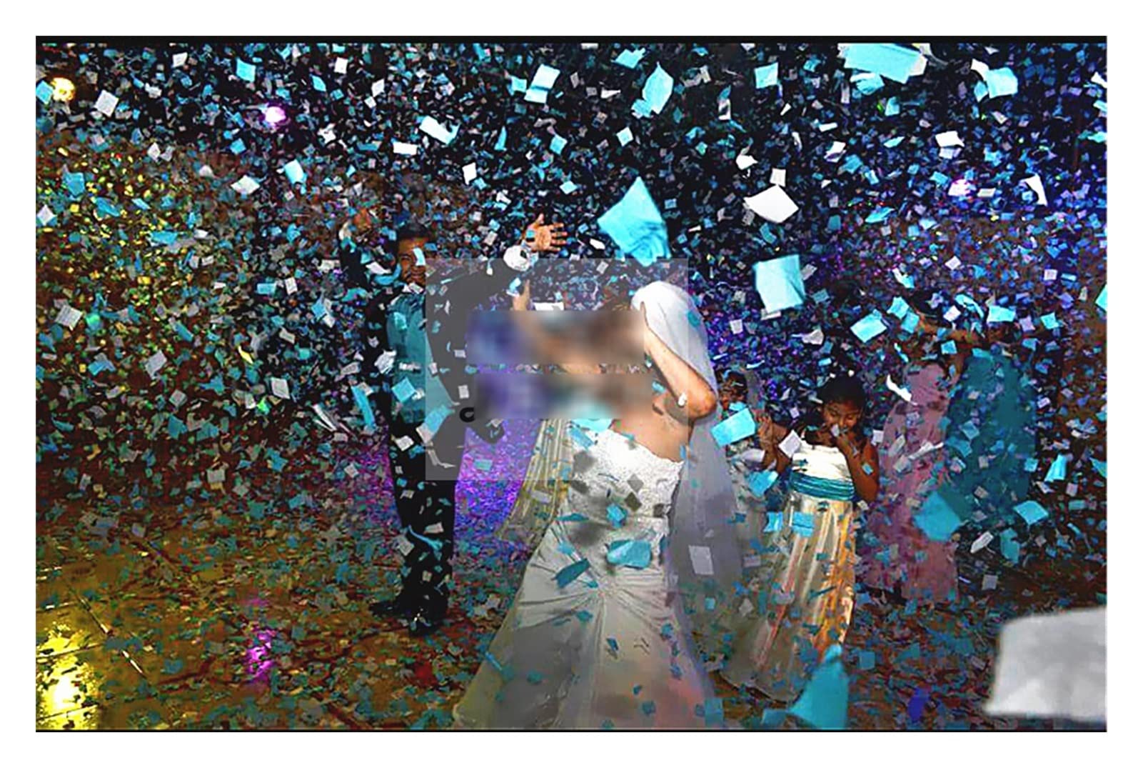 Konfetti-Maschine Konfetti-Launcher-Flower-Bühnen-Effekt-Kanone LED Confetti-Maschine mit. LED for Party-Hochzeits-Dekoration Für Hochzeitsfeier Dekoration