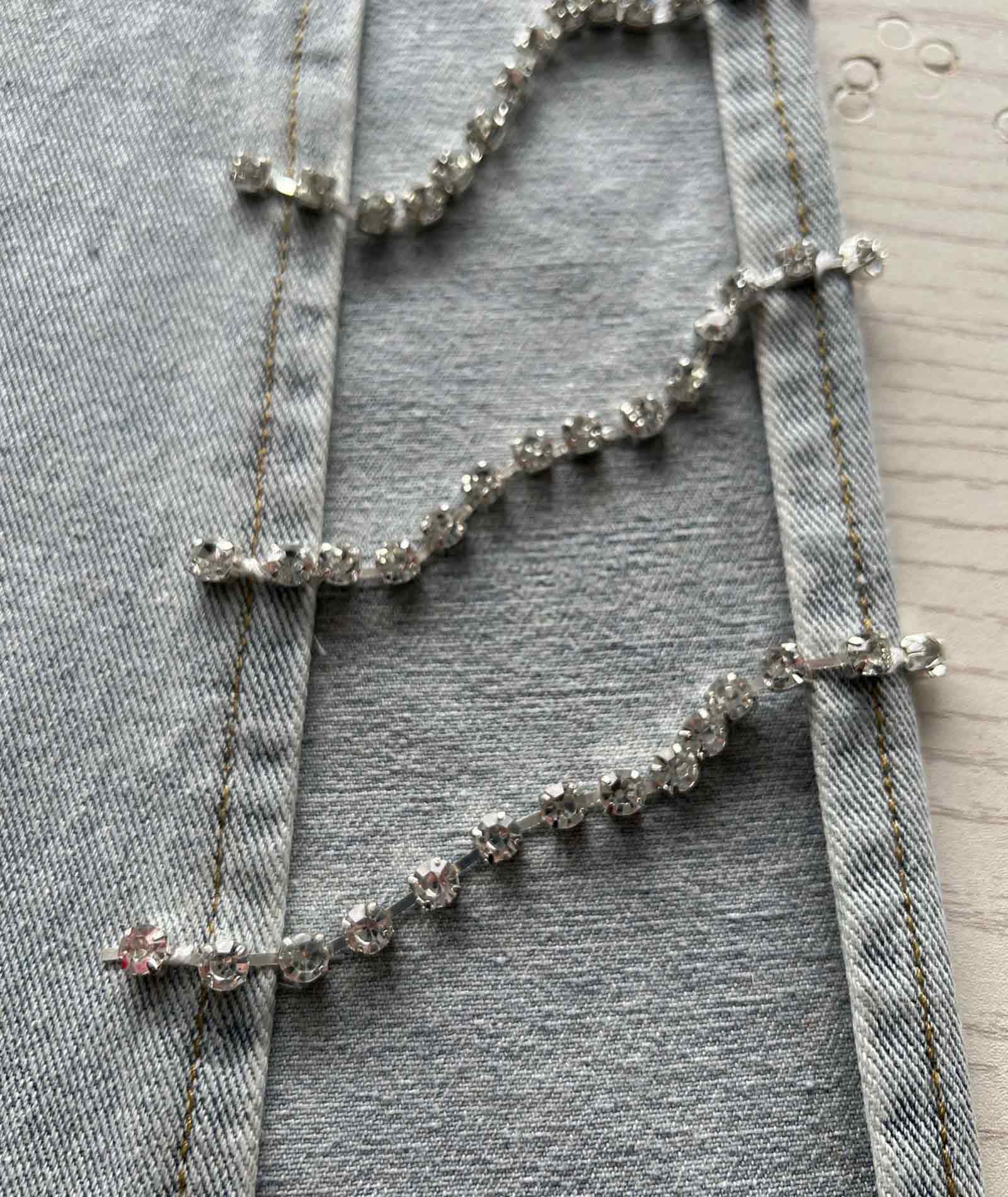 xxxiticat Damen-Jeans mit Diamant-Schnürung, hohe Taille, weites Bein, Strass, Bandage, Fransensaum, geteilte Denim-Hose