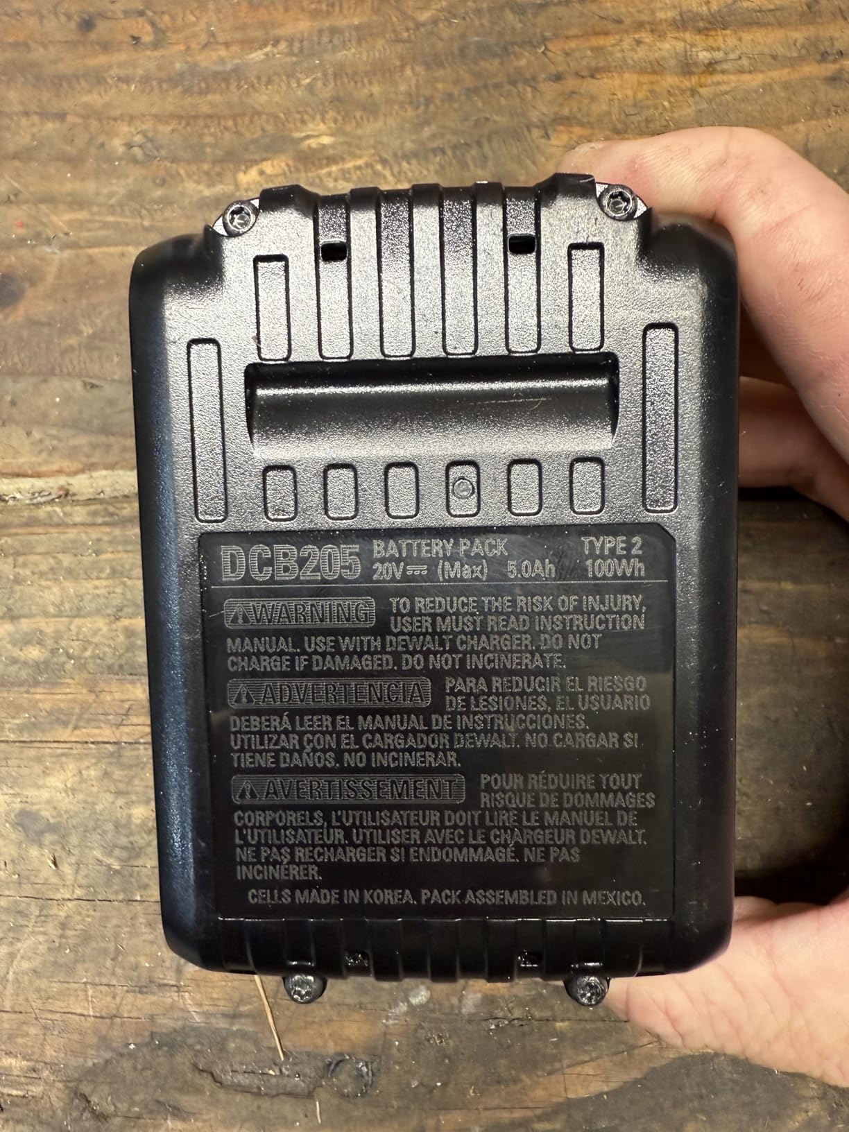 DEWALT 20V MAX Lithium-Ion 5.0 AH Battery (2-Pack) photo review