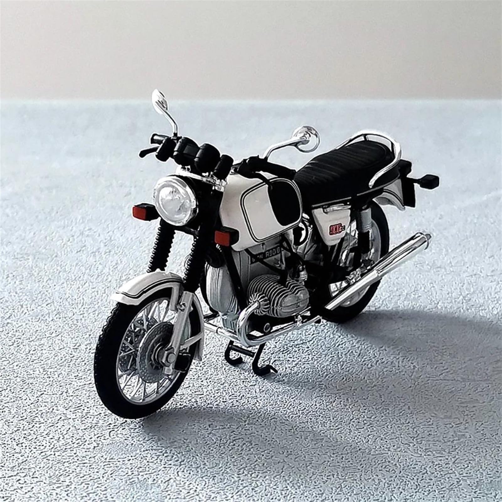 Motorbike Toy Motorcycle Model Simulation Alloy Toy 1:18 For BMW R90/6