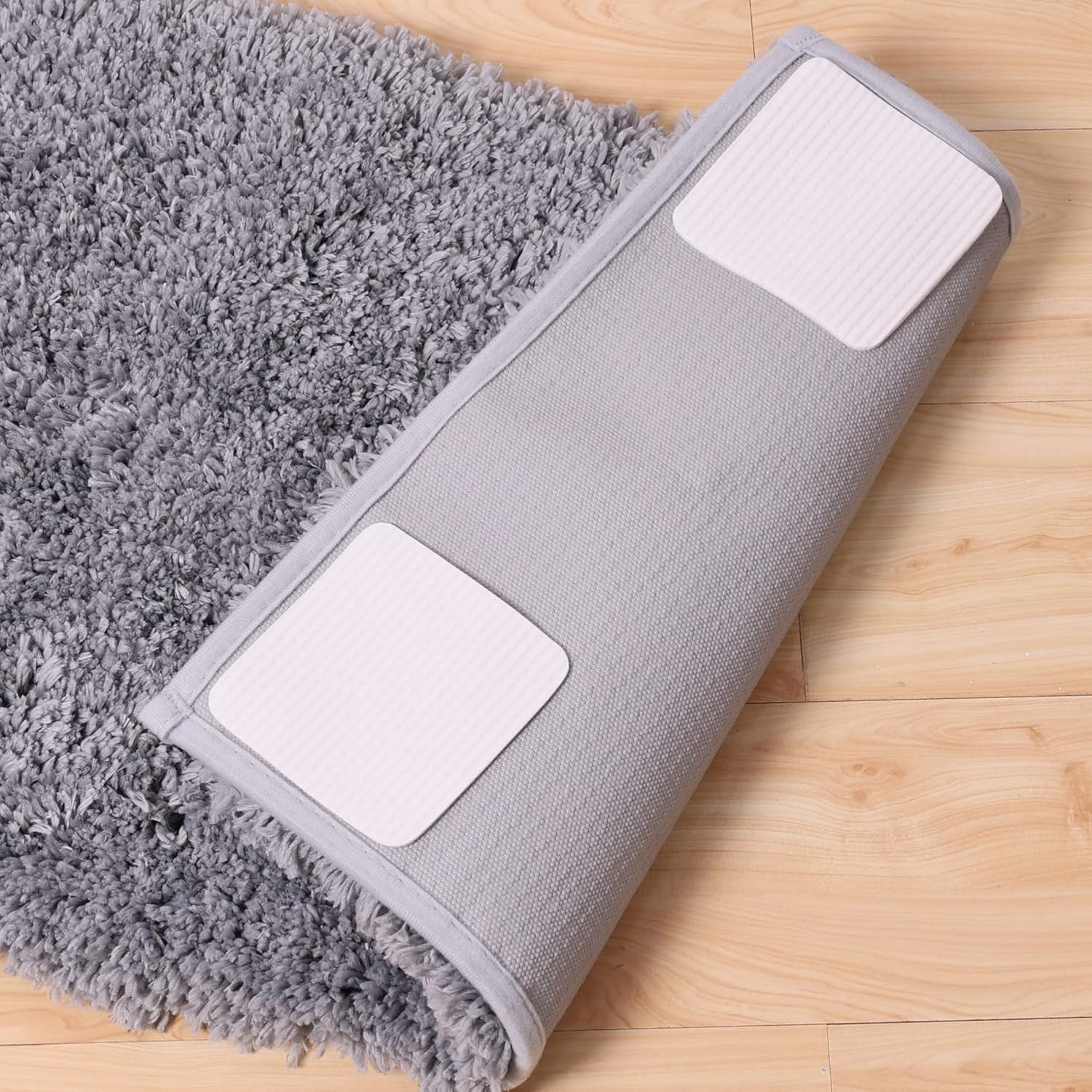 Rug Pad Gripper for Hardwood Floor Non-Slip Vacuum Tech Invisible Carpet Gripper Pads Self Adhesive Carpet Grips for Tile Washable Cuttable Rug Corner Grippers 4Pcs