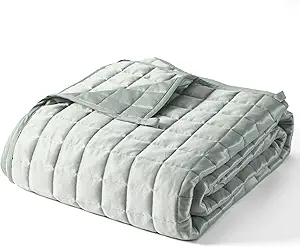 YnM Cooling Weighted Blanket for Adults, 30lbs Heavy Bed Throw Comforter with 100% PE Fabric, Ideal for Hot Sleepers or Summer Days(88x104 Inches for Queen/King Bed, 30 Pounds, Green)
