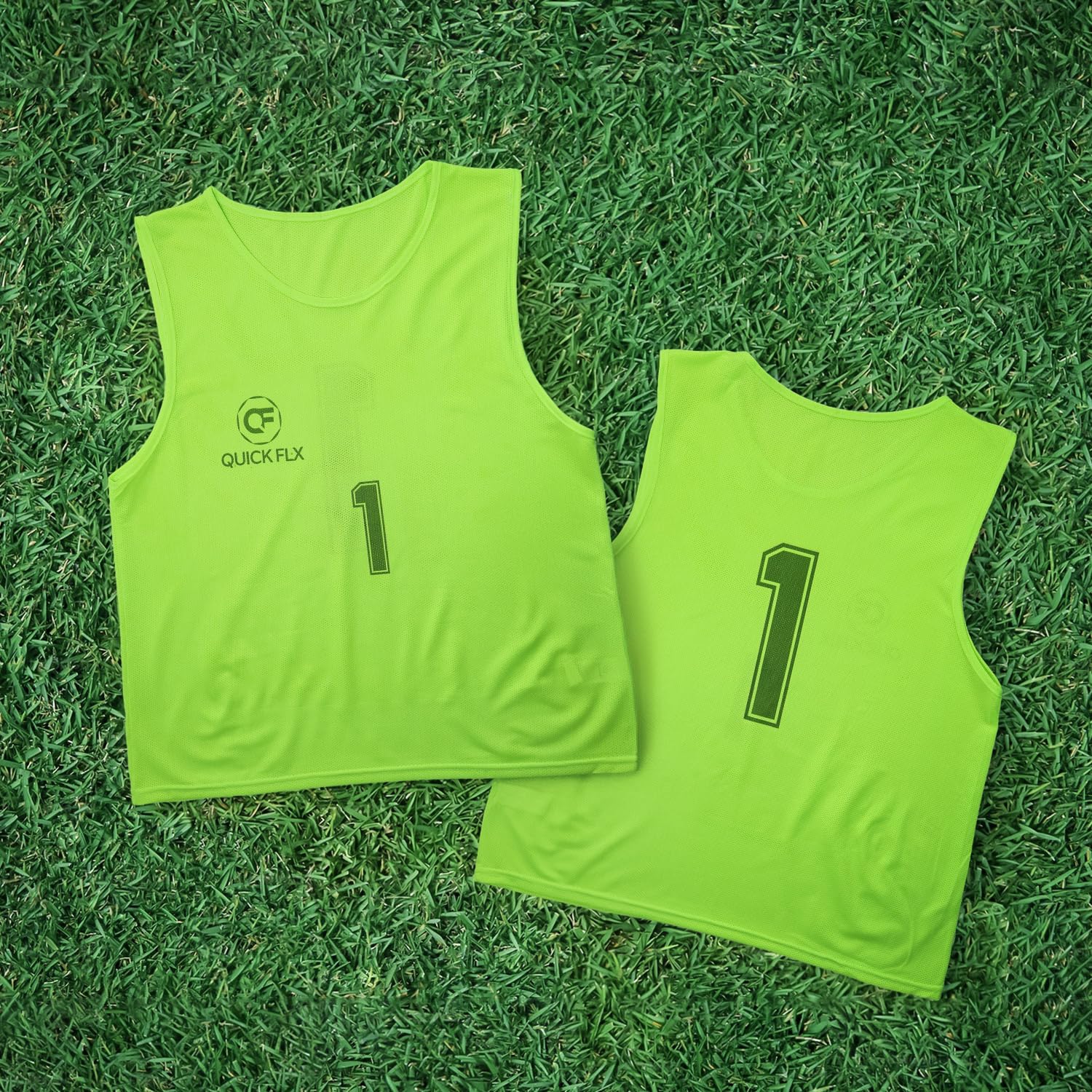 Trainingswesten Set – 10er Fußball Leibchen mit Nummern (1-10) für Kinder & Erwachsene – Atmungsaktive Trikots inkl. Schiedsrichterkarte für Teamübungen