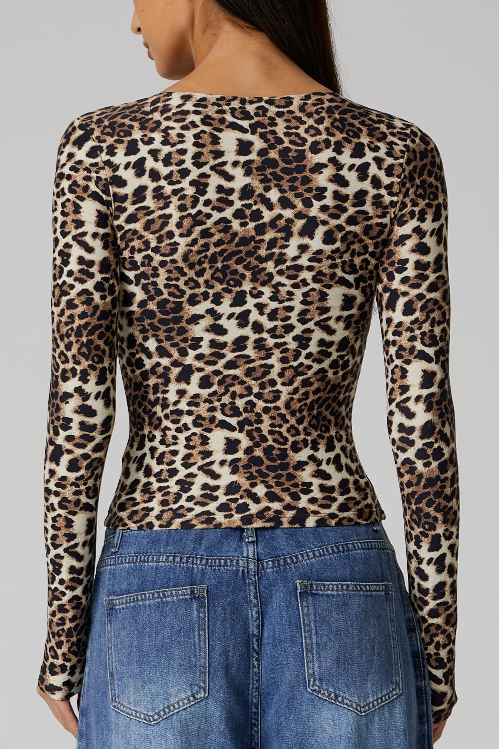 QINSEN Women's Long Sleeve V Neck T Shirts Double Lined Crop Top Seamed Cup Going Out Tops - Image 2