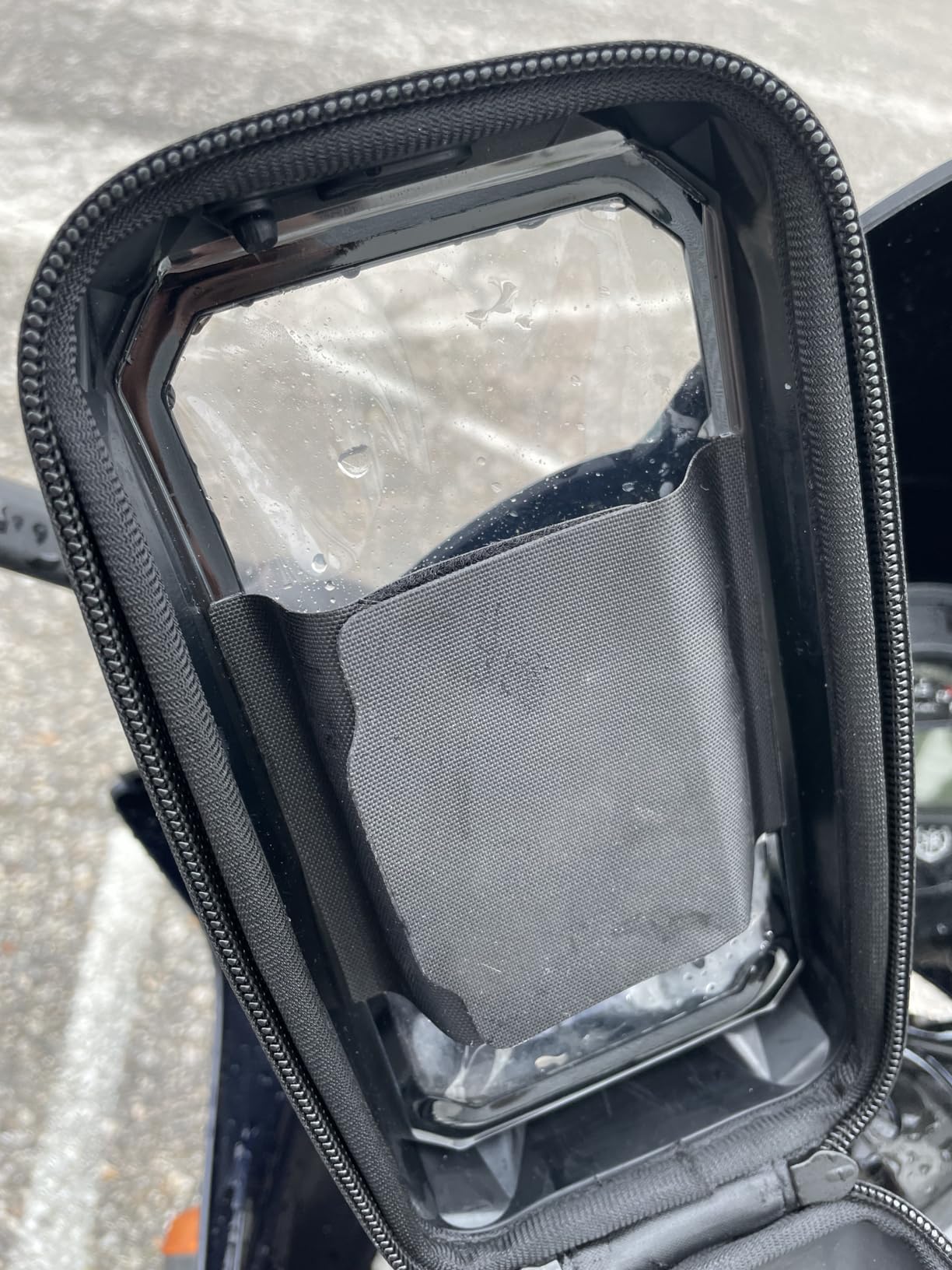 BTNEEU Wasserdichte Handyhalterung Motorrad - 720° Drehbar Mit Metallarm | Für 5,5-7 Zoll Smartphones