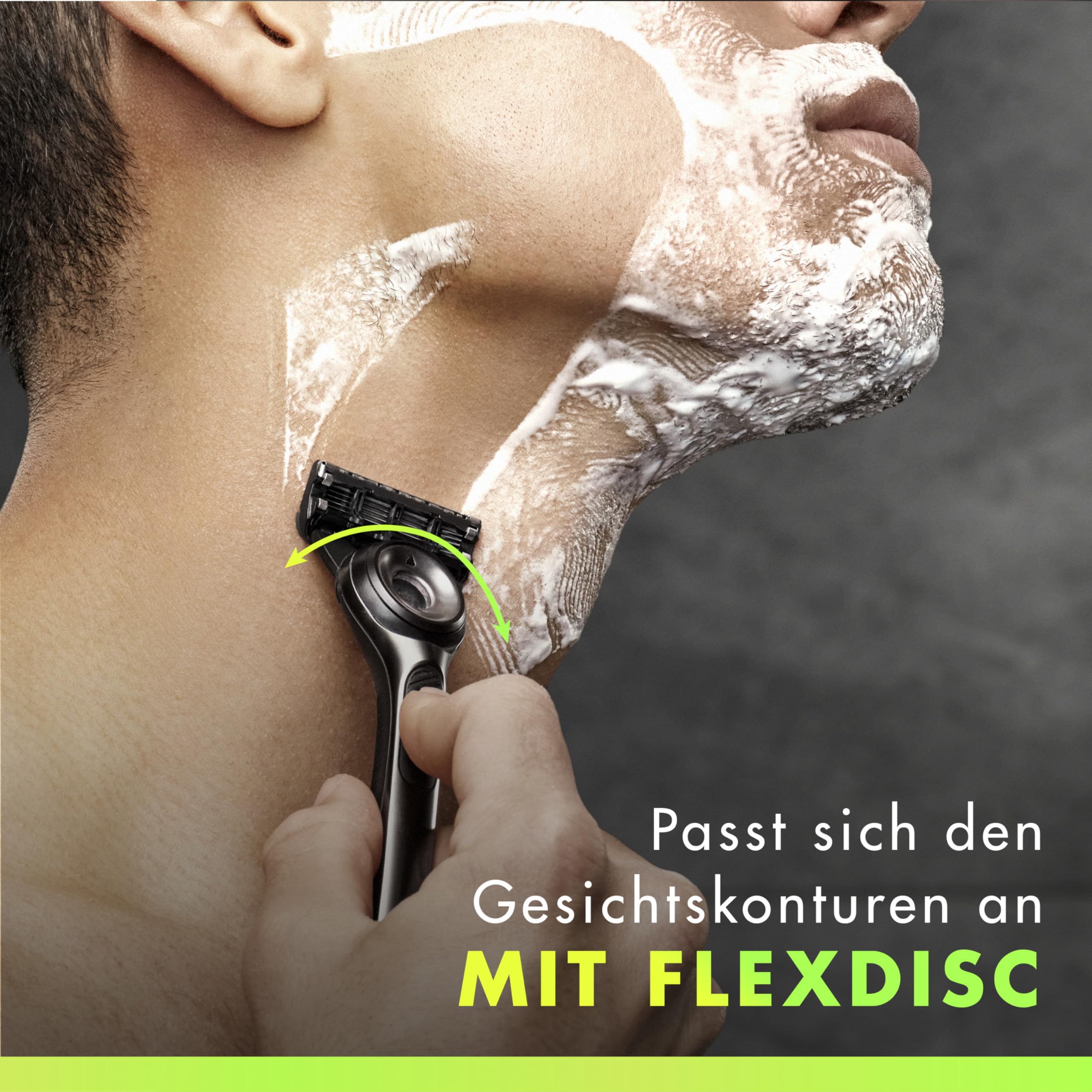 GilletteLabs Rasierer Herren mit Reinigungs-Element, Nassrasierer für Männer — Inkl. 1 Handstück, 5 Ersatzklingen und Magnetischer Dock — Edelstahl, Grau