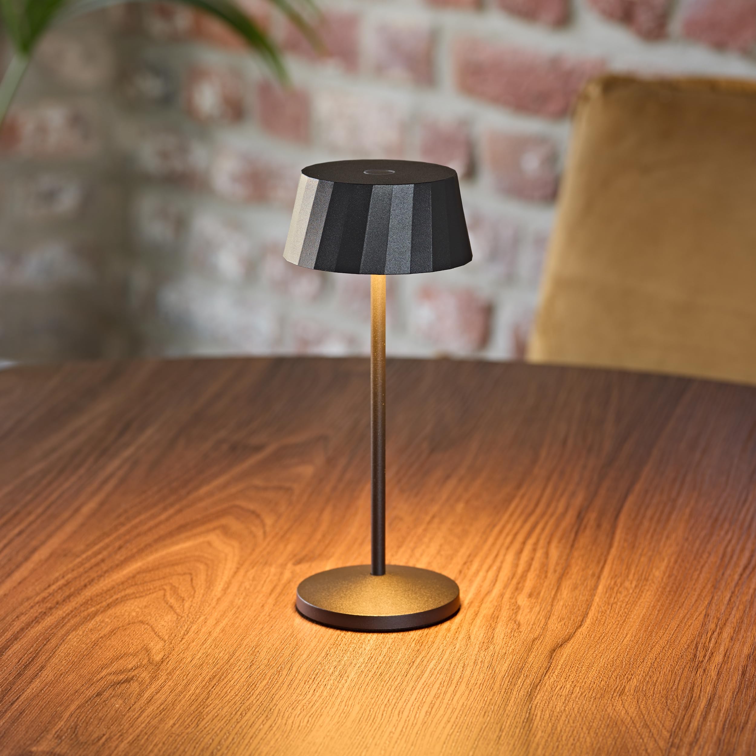 SIGOR Facetta Remote 3er-Set nachtschwarz inkl. Ladestation - LED Akku-Tischlampe dimmbar & kabellos mit Fernbedienungsfunktion, FlexMood (2200K/2700K), bis 12h Leuchtdauer, IP44 Outdoor & Indoor