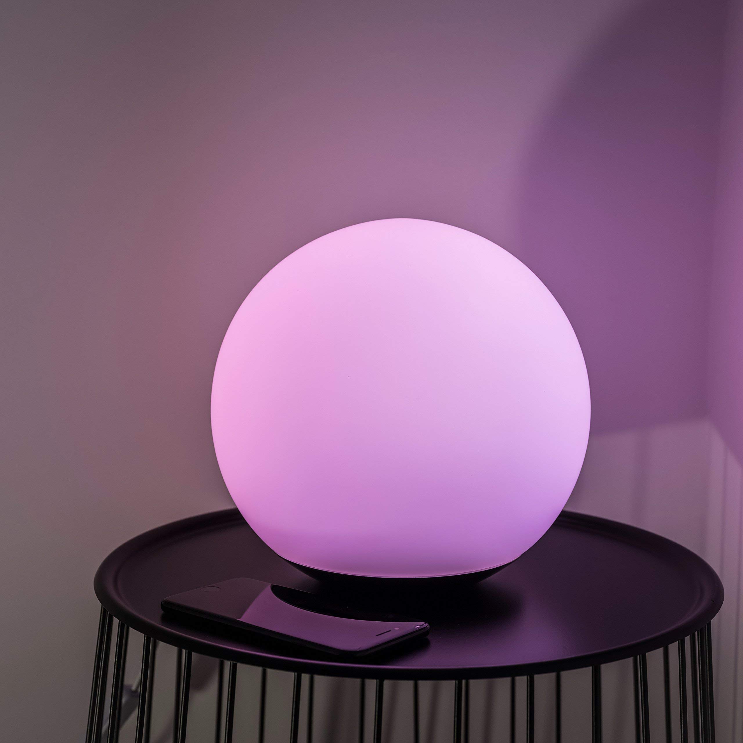 Smarte LED-Glastischleuchte Spirit von WiZ; WLAN-schaltbar. Dimmbar; 64.000 Weißschattierungen + 16 Mio. Farben. Kombinierbar mit Amazon Alexa und Google Home.