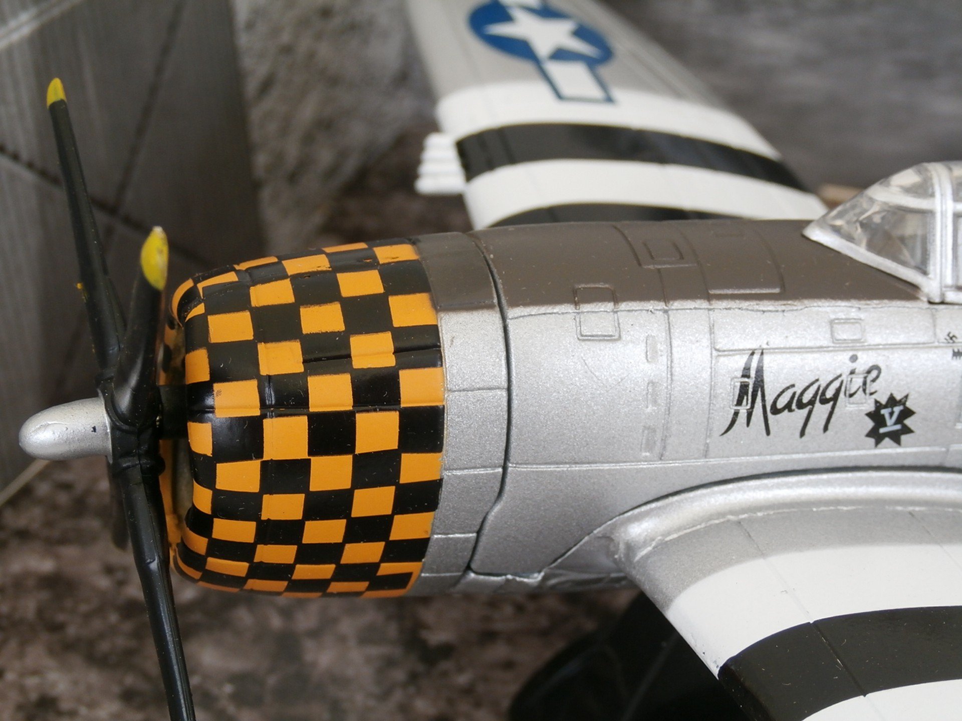 Amazon | P-47 サンダーボルト ダイキャスト【1：48】 | プラモデル 通販